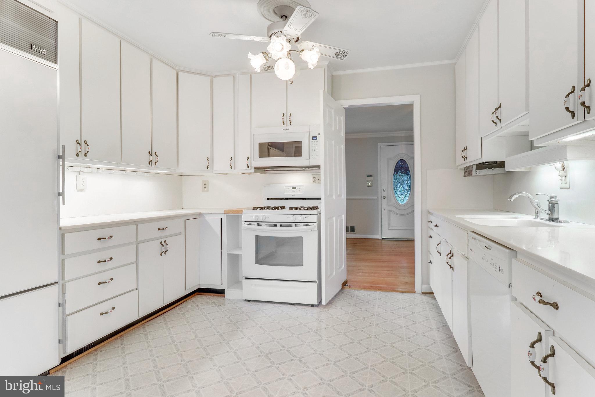 FAIRMONT ESTATES - Residential