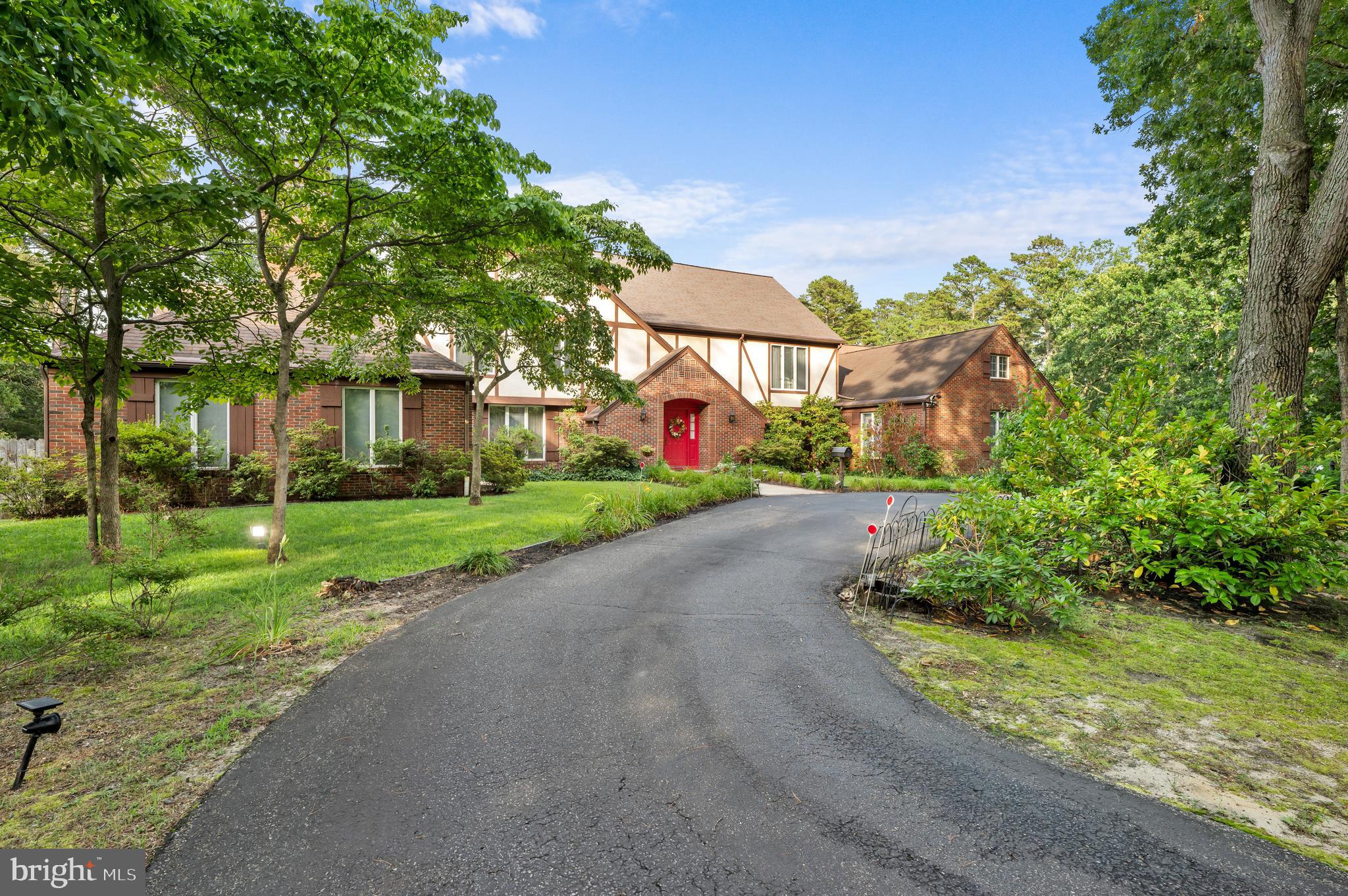 1216 FOREST DRIVE