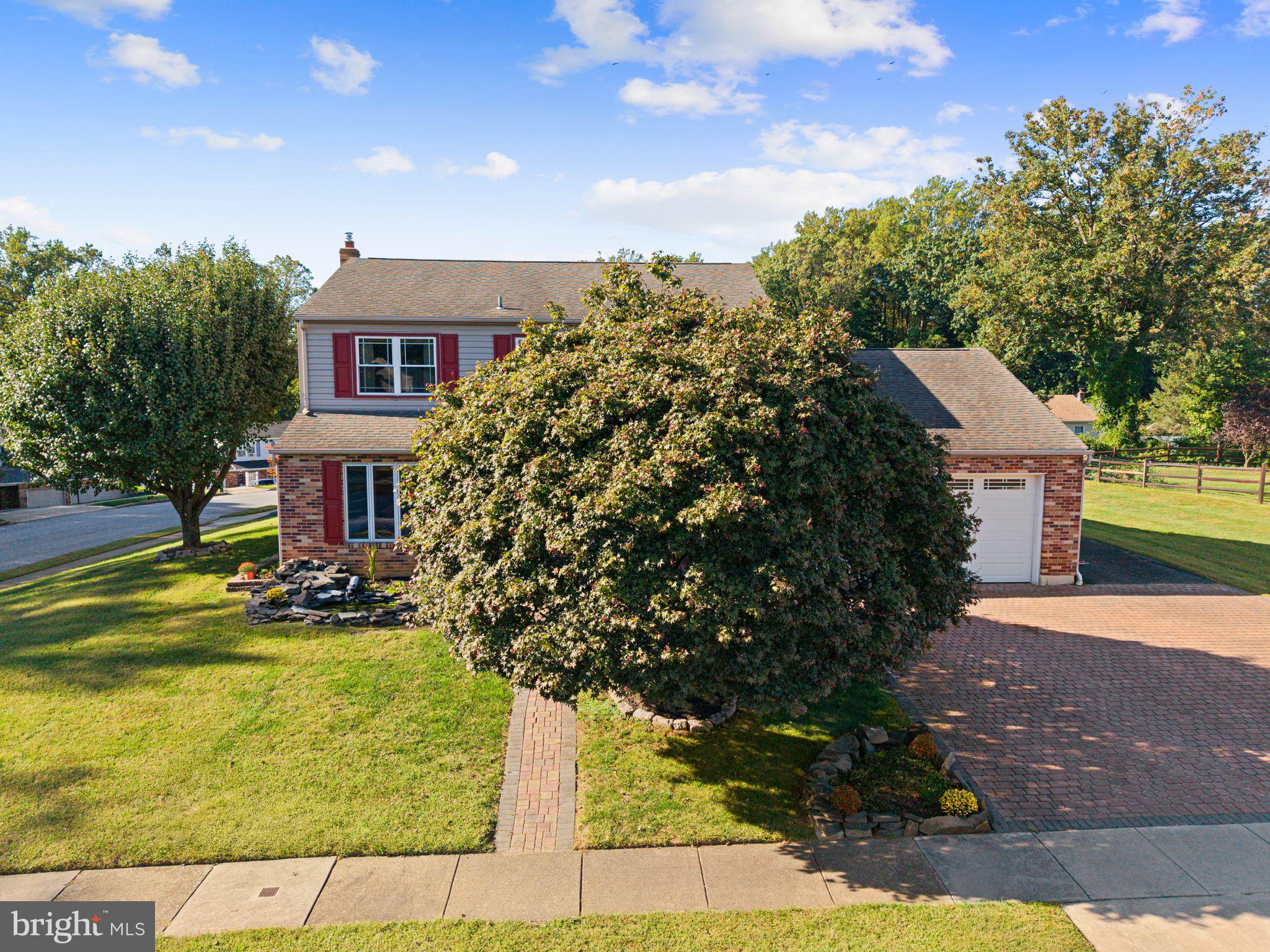 CAMELOT ESTS - Residential