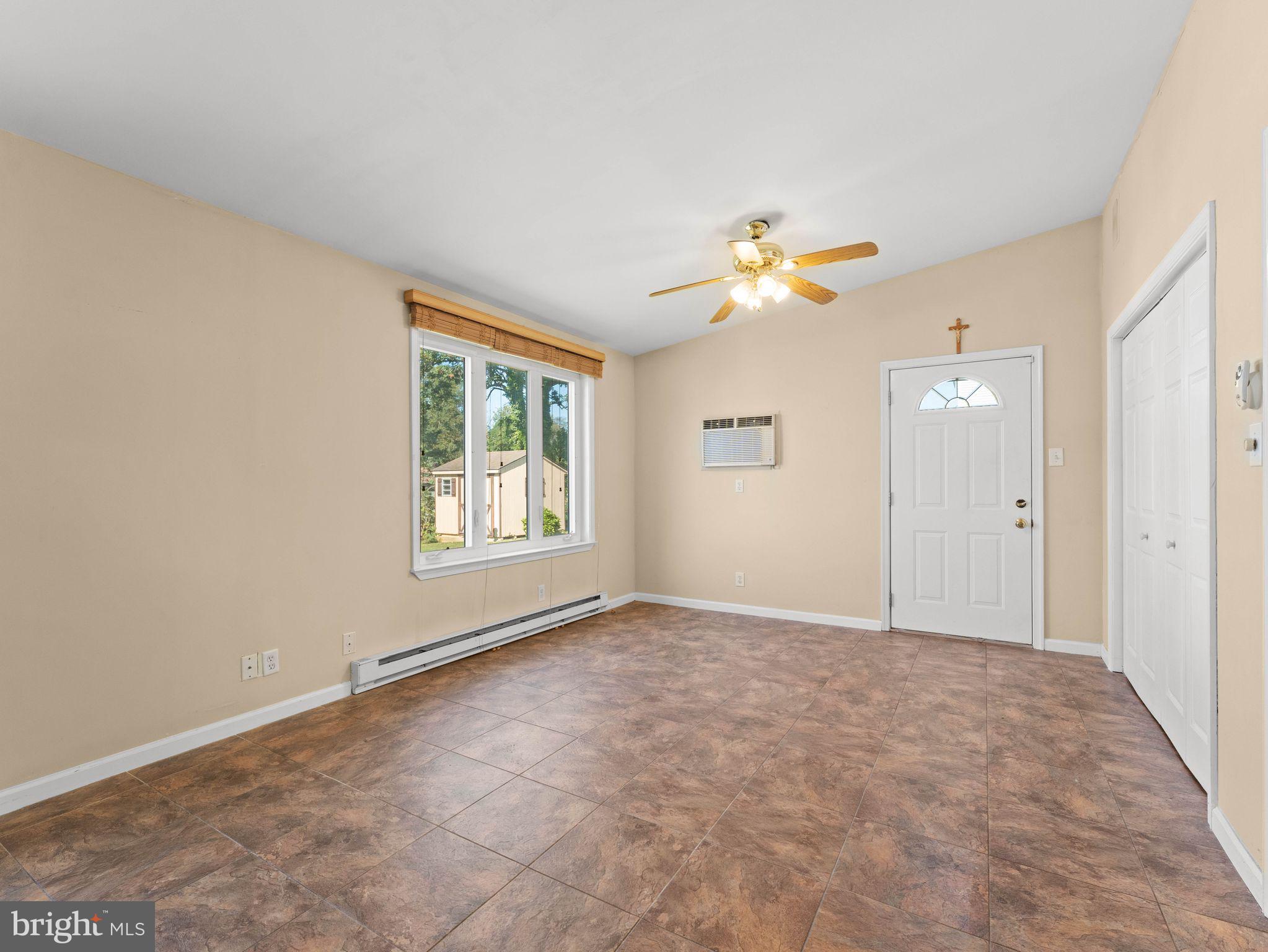 CAMELOT ESTS - Residential