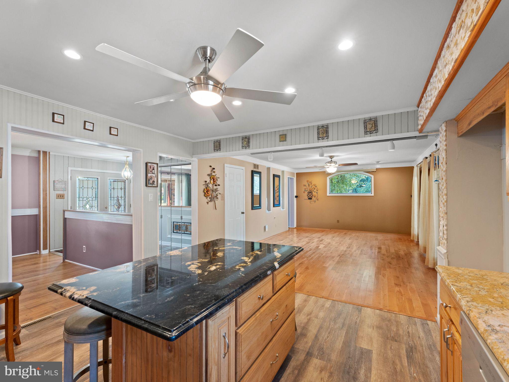 CAMELOT ESTS - Residential