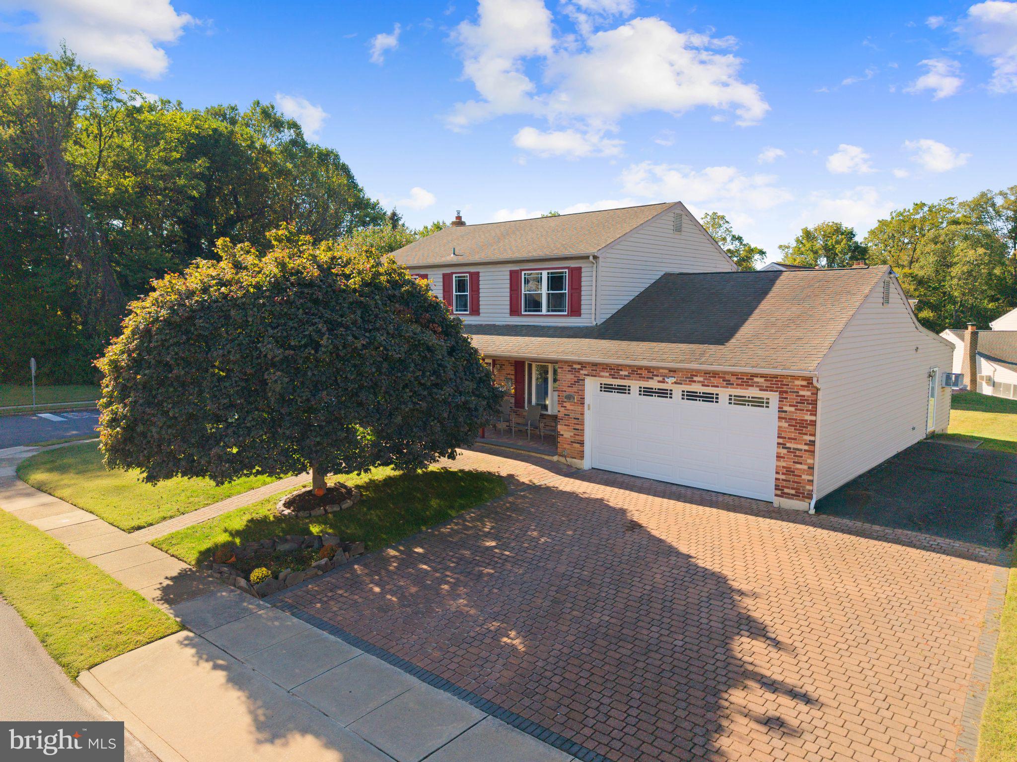 CAMELOT ESTS - Residential