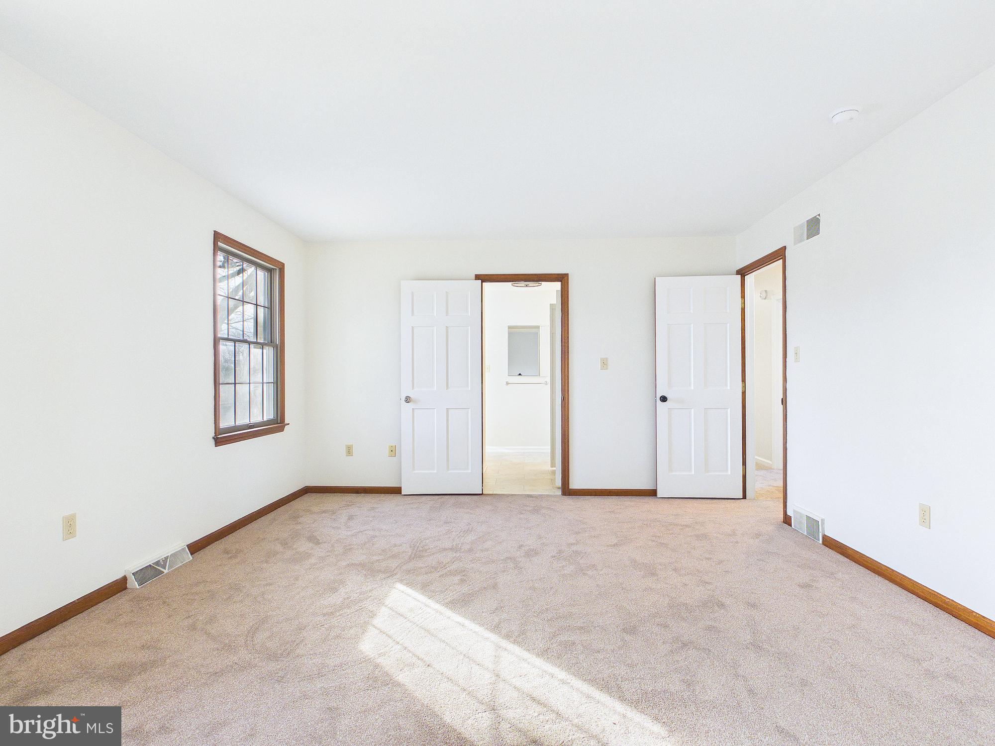 INDIAN CREEK - Residential