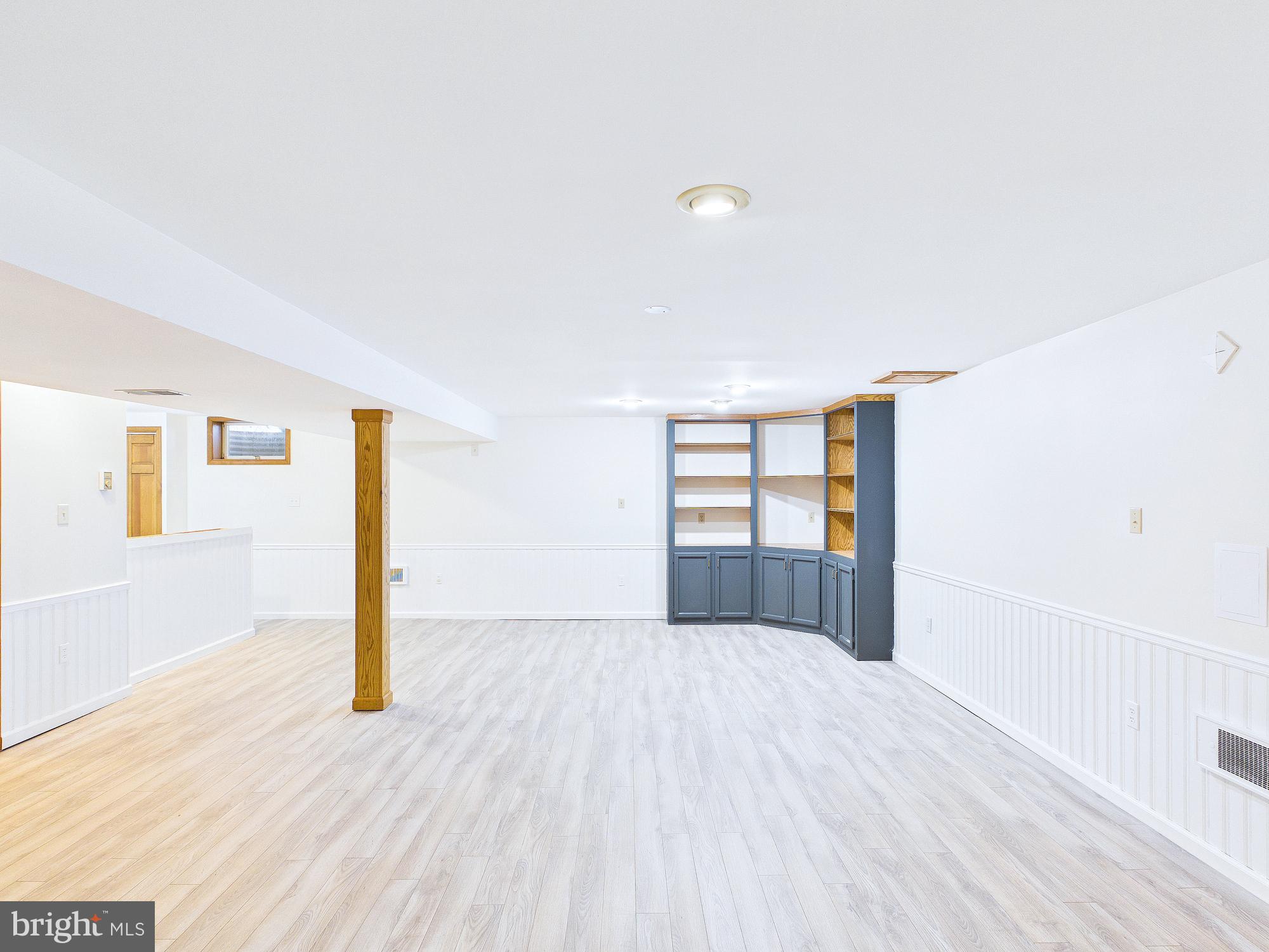 INDIAN CREEK - Residential