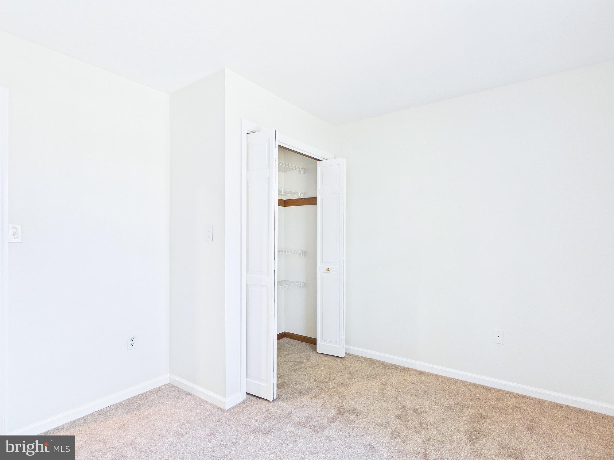 INDIAN CREEK - Residential