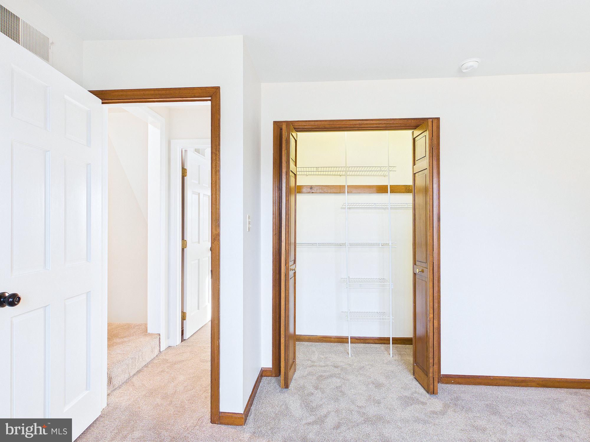 INDIAN CREEK - Residential