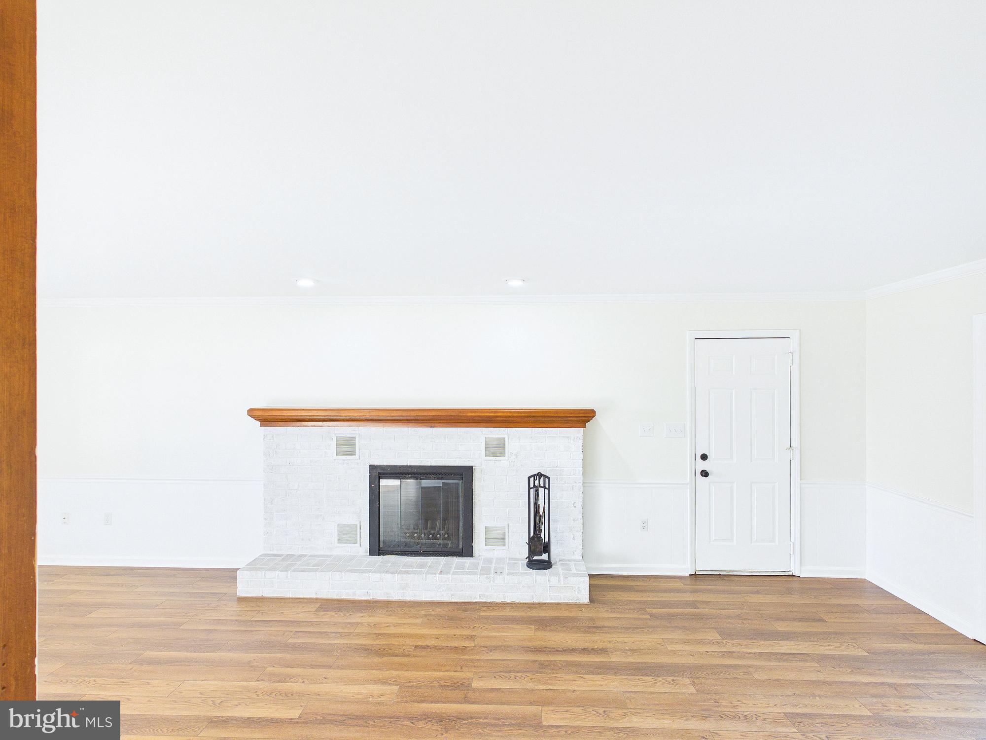 INDIAN CREEK - Residential