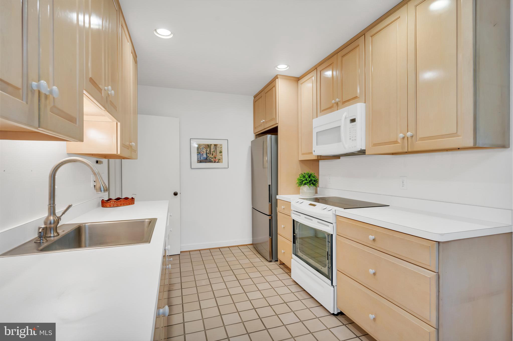 SOMERSET HEIGHTS - Residential