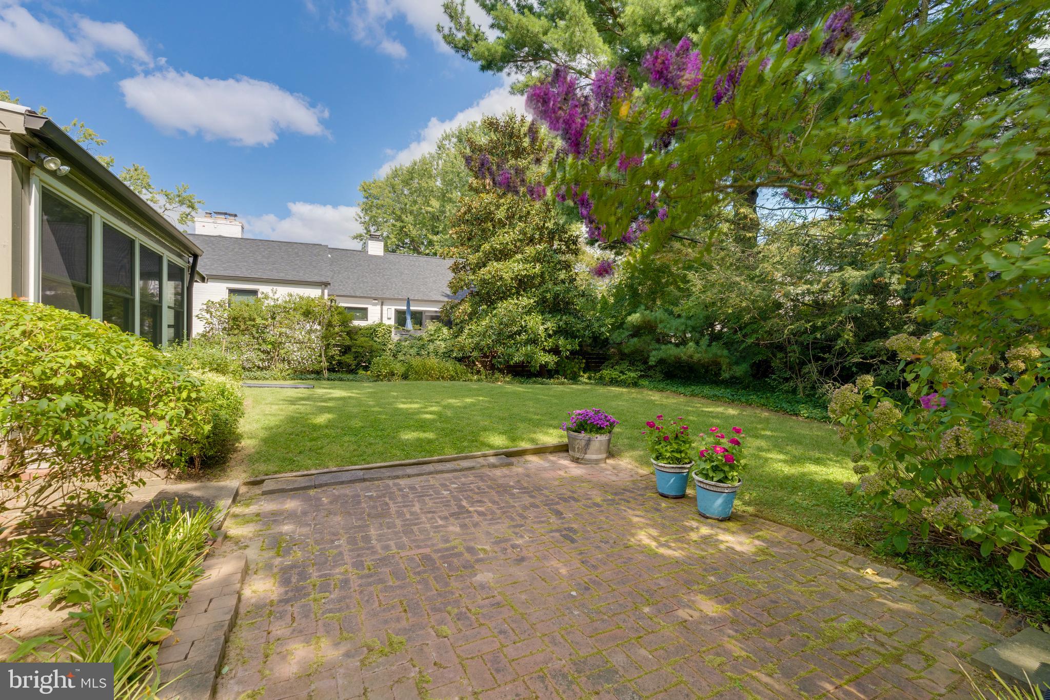 SOMERSET HEIGHTS - Residential