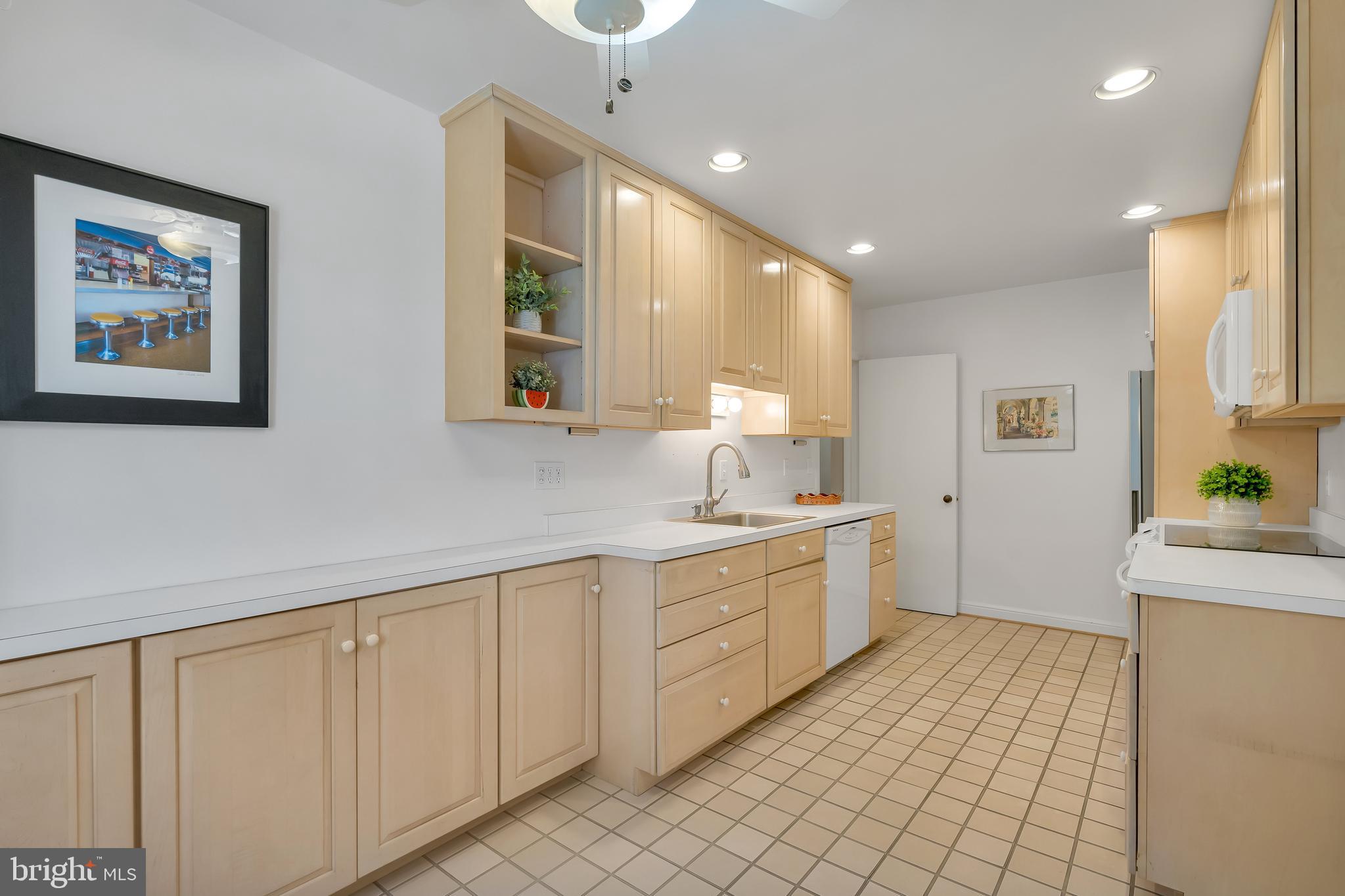 SOMERSET HEIGHTS - Residential