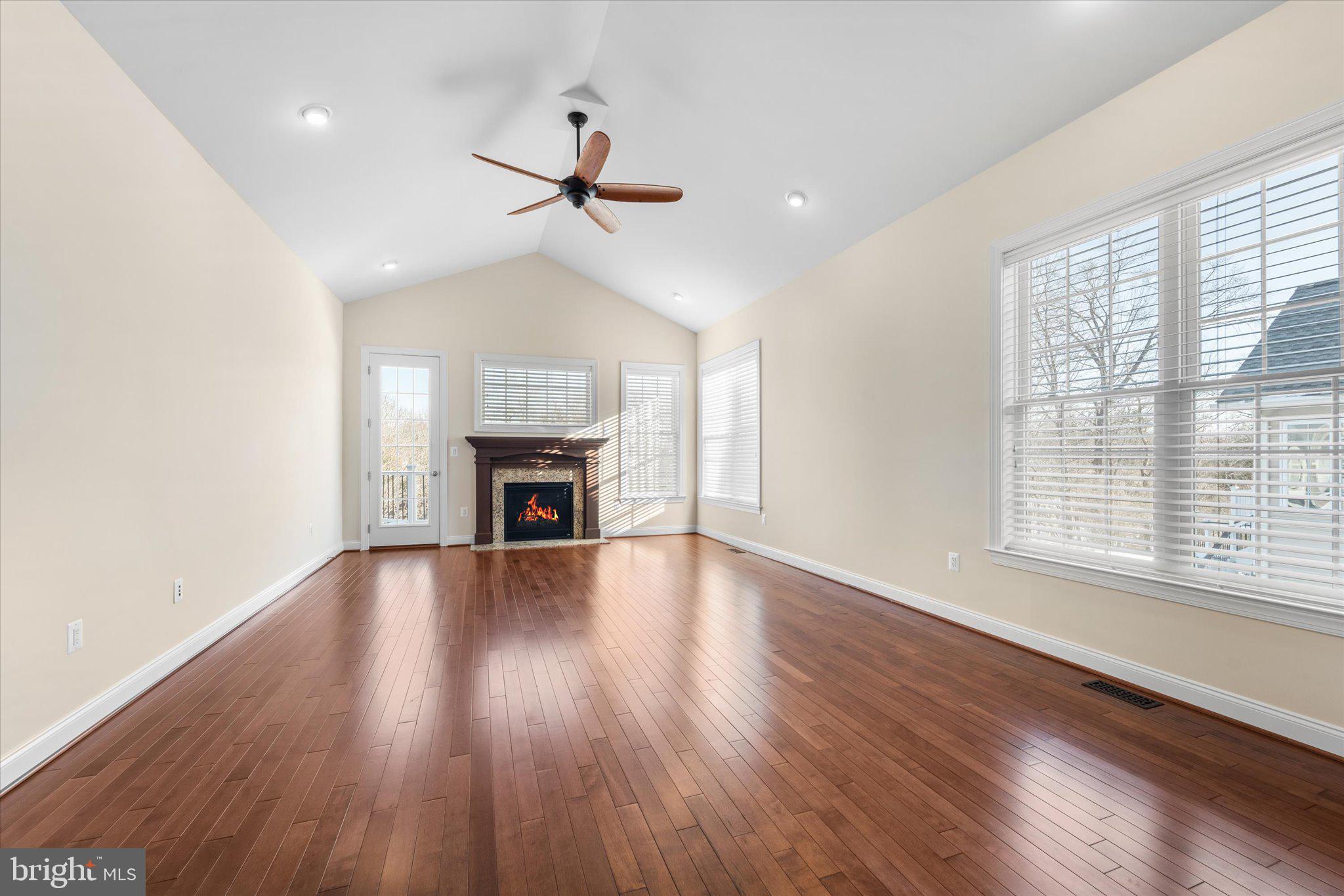 LOUDOUN VALLEY ESTATES - Residential