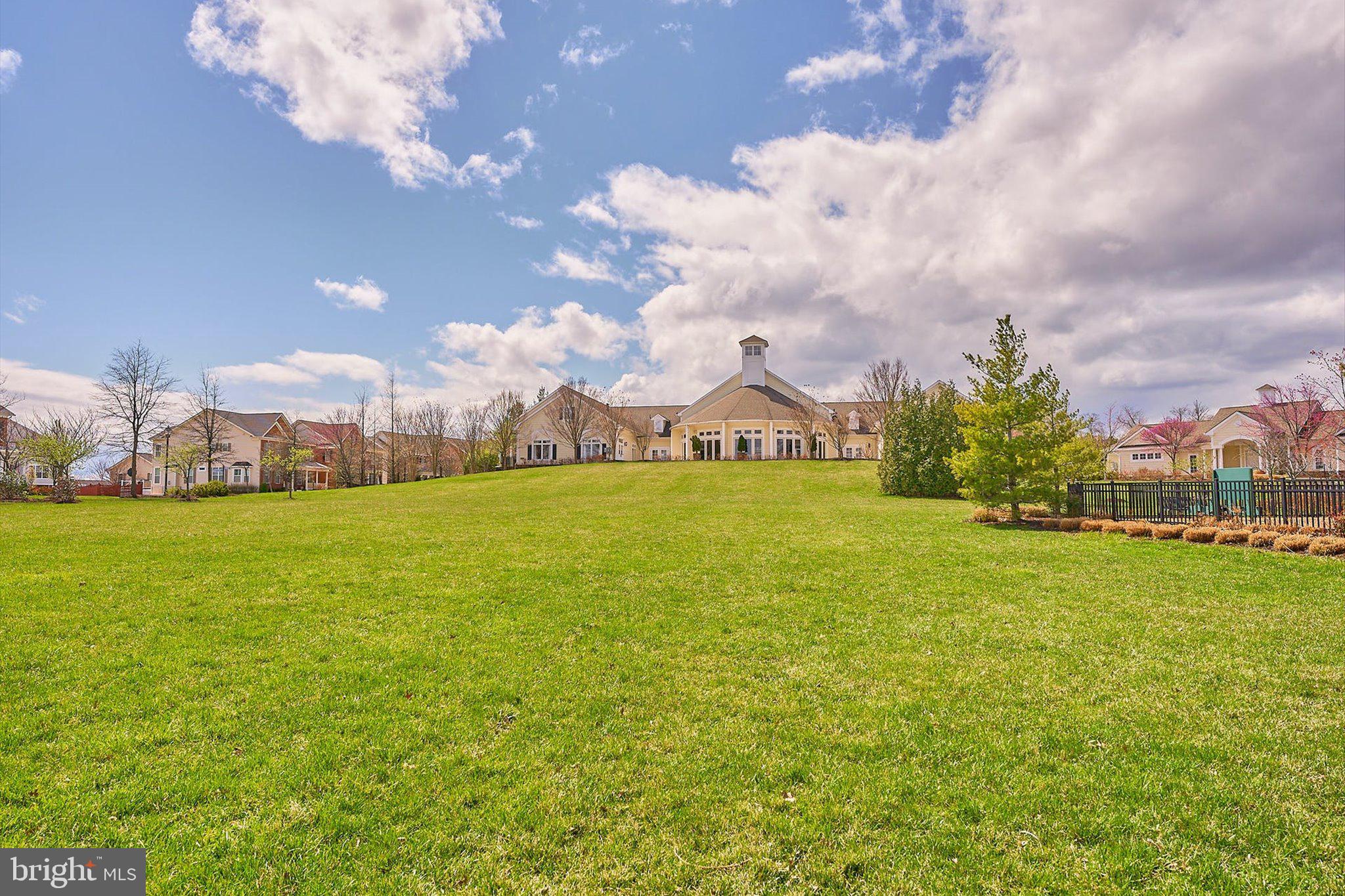 LOUDOUN VALLEY ESTATES - Residential