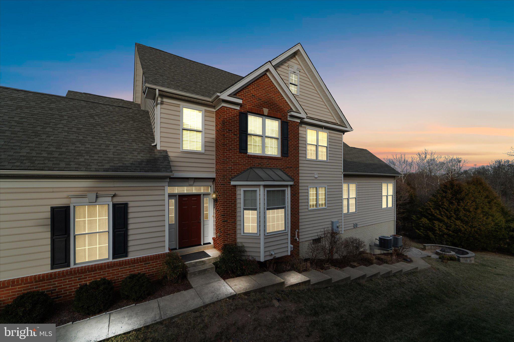 LOUDOUN VALLEY ESTATES - Residential