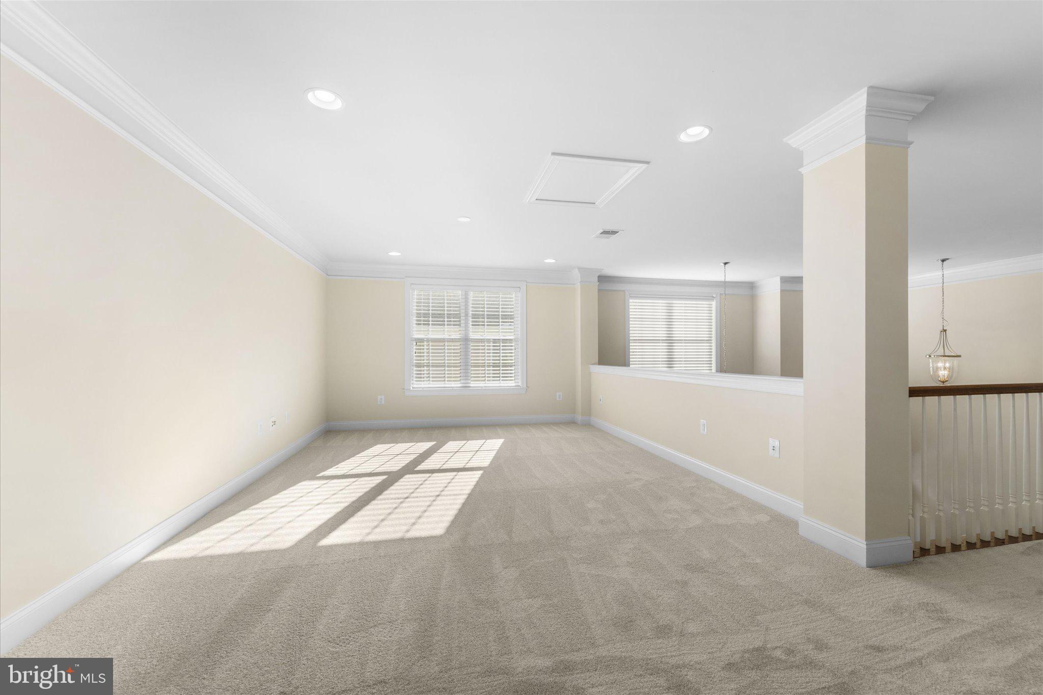 LOUDOUN VALLEY ESTATES - Residential