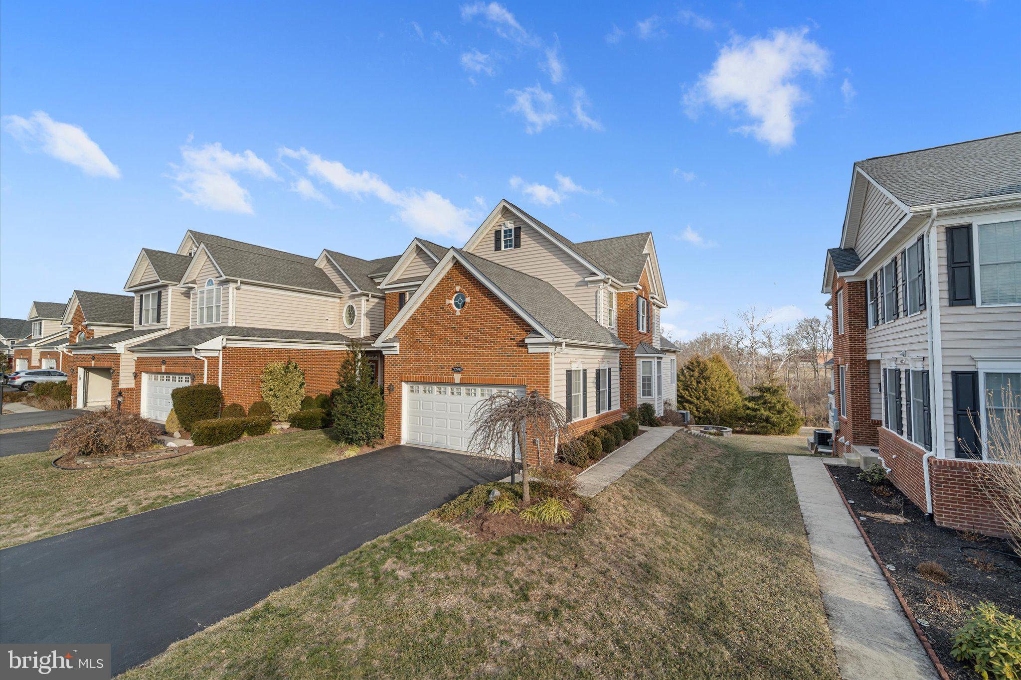 LOUDOUN VALLEY ESTATES - Residential