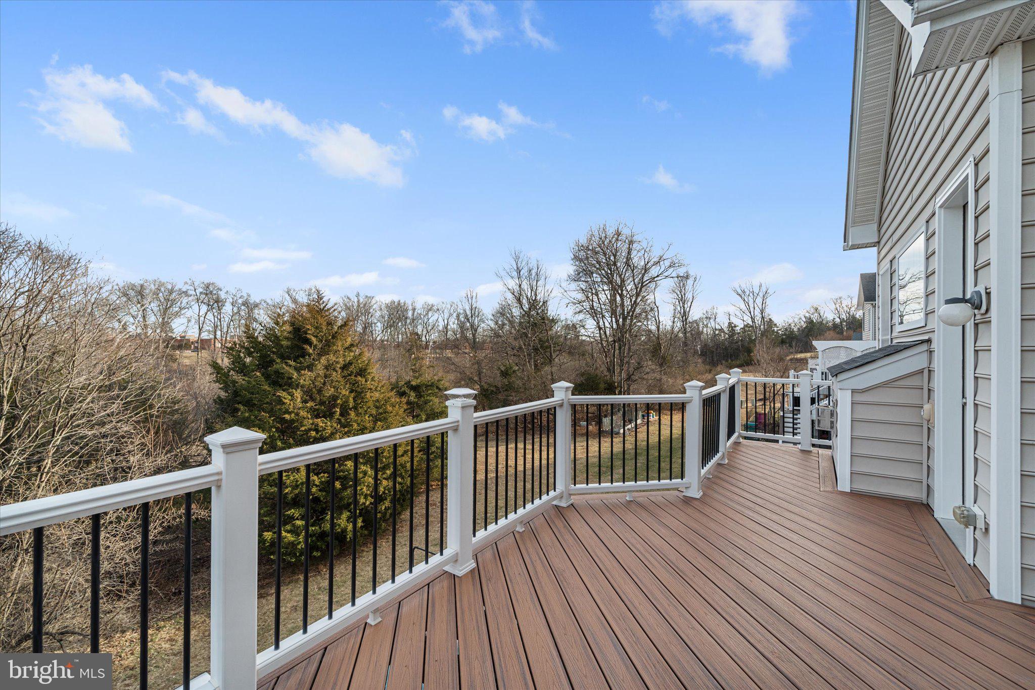 LOUDOUN VALLEY ESTATES - Residential