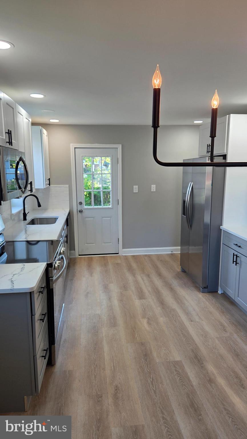 COLLINS PARK - Residential