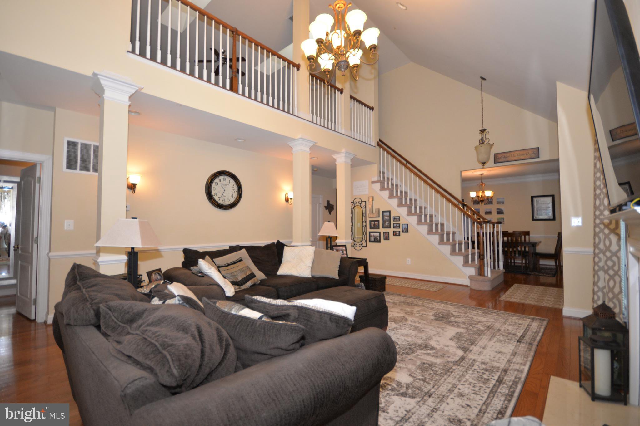 LOUDOUN VALLEY ESTATES 2 - Residential Lease