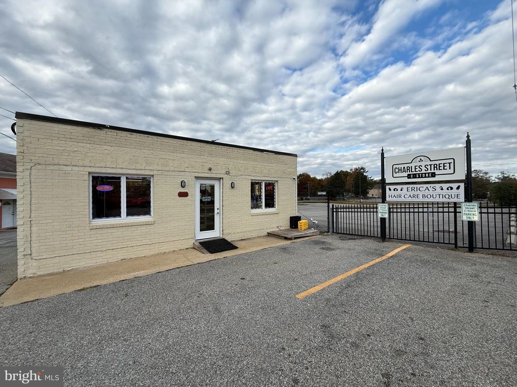 Photo of 602 Charles St, LA PLATA, MD 20646 (MLS # MDCH2048640)