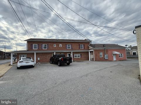Photo of 602 Charles St, LA PLATA, MD 20646 (MLS # MDCH2048640) Photo of 602 Charles St, LA PLATA, MD 20646 (MLS # MDCH2048640)