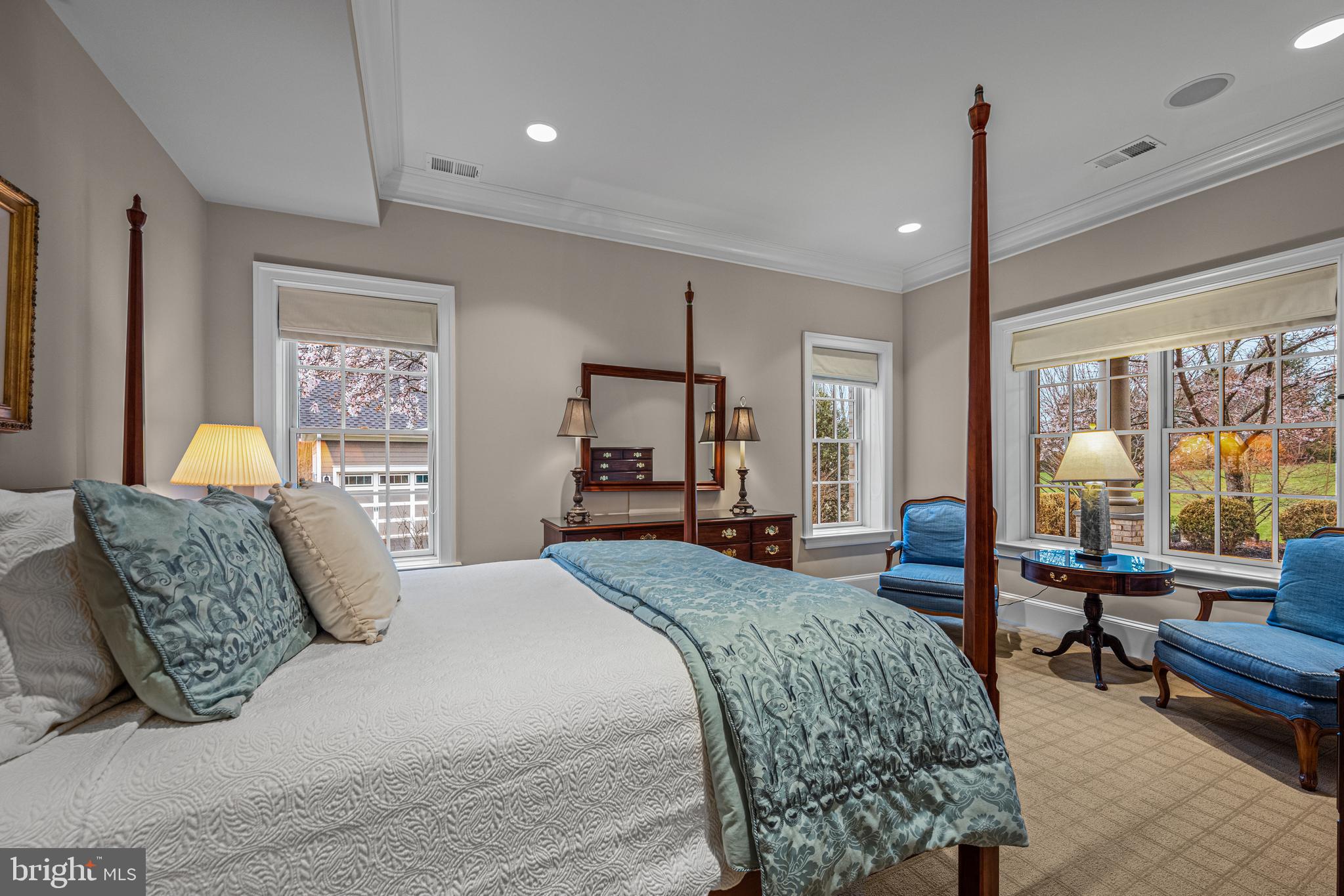 RIVERWOOD - Residential