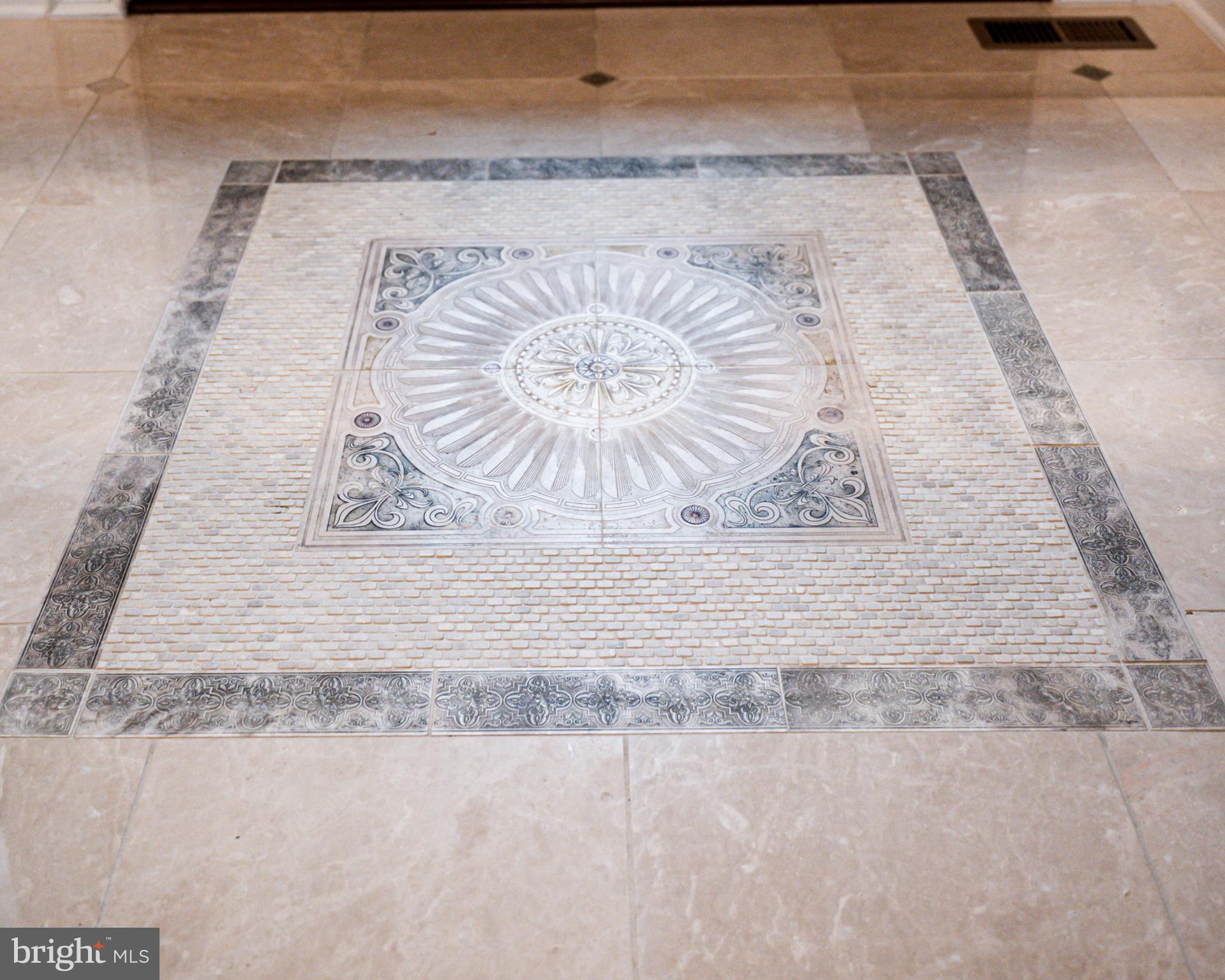 RIVERWOOD - Residential