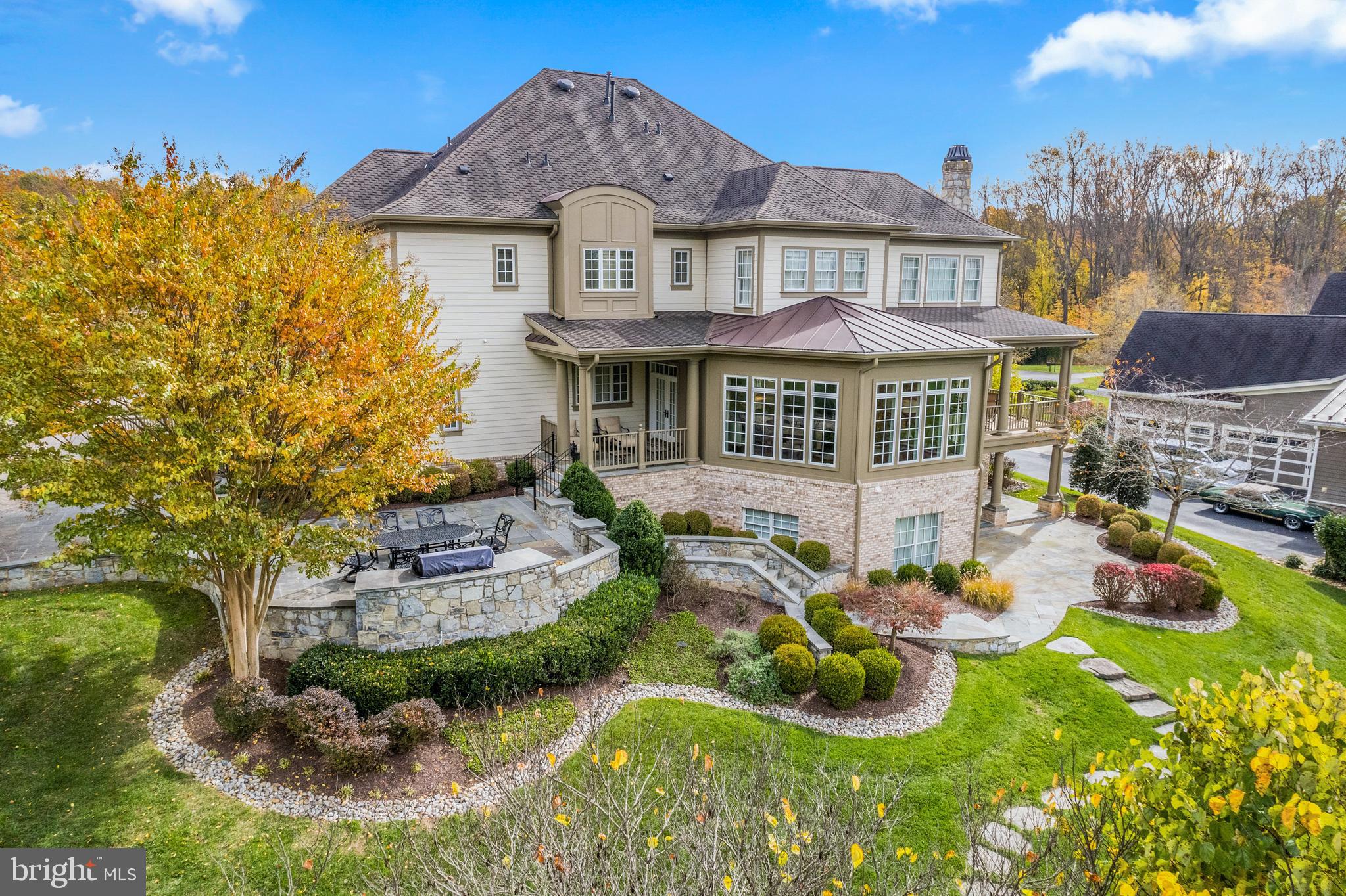 RIVERWOOD - Residential