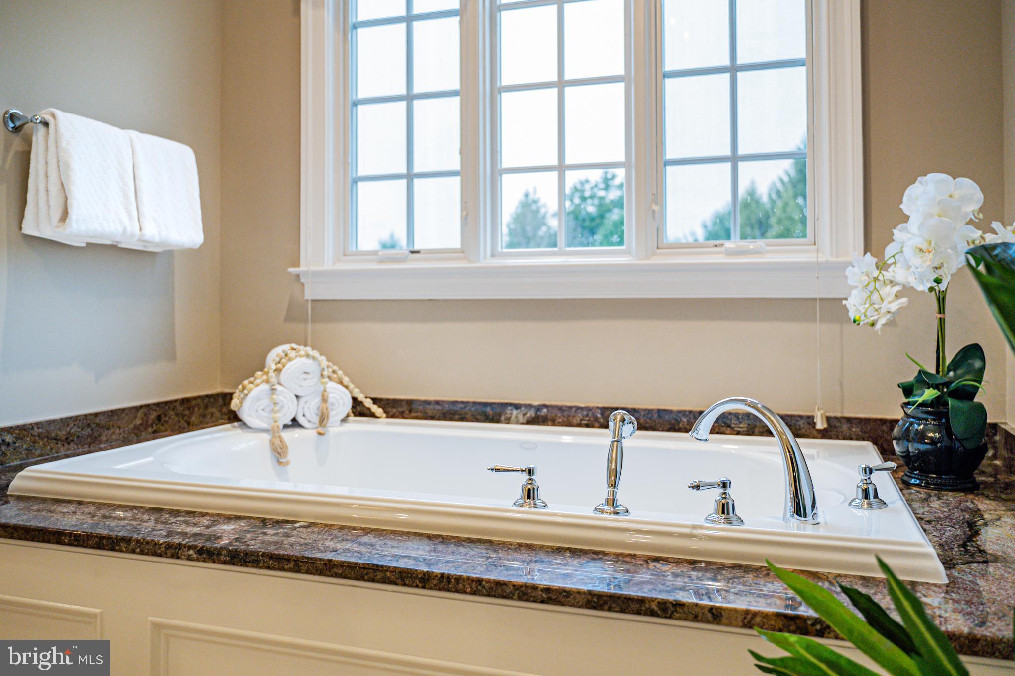 RIVERWOOD - Residential