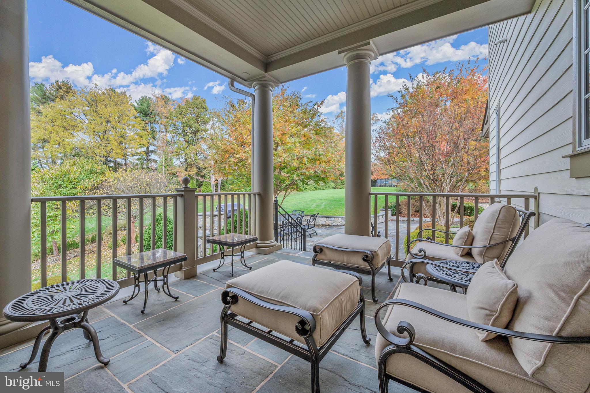 RIVERWOOD - Residential