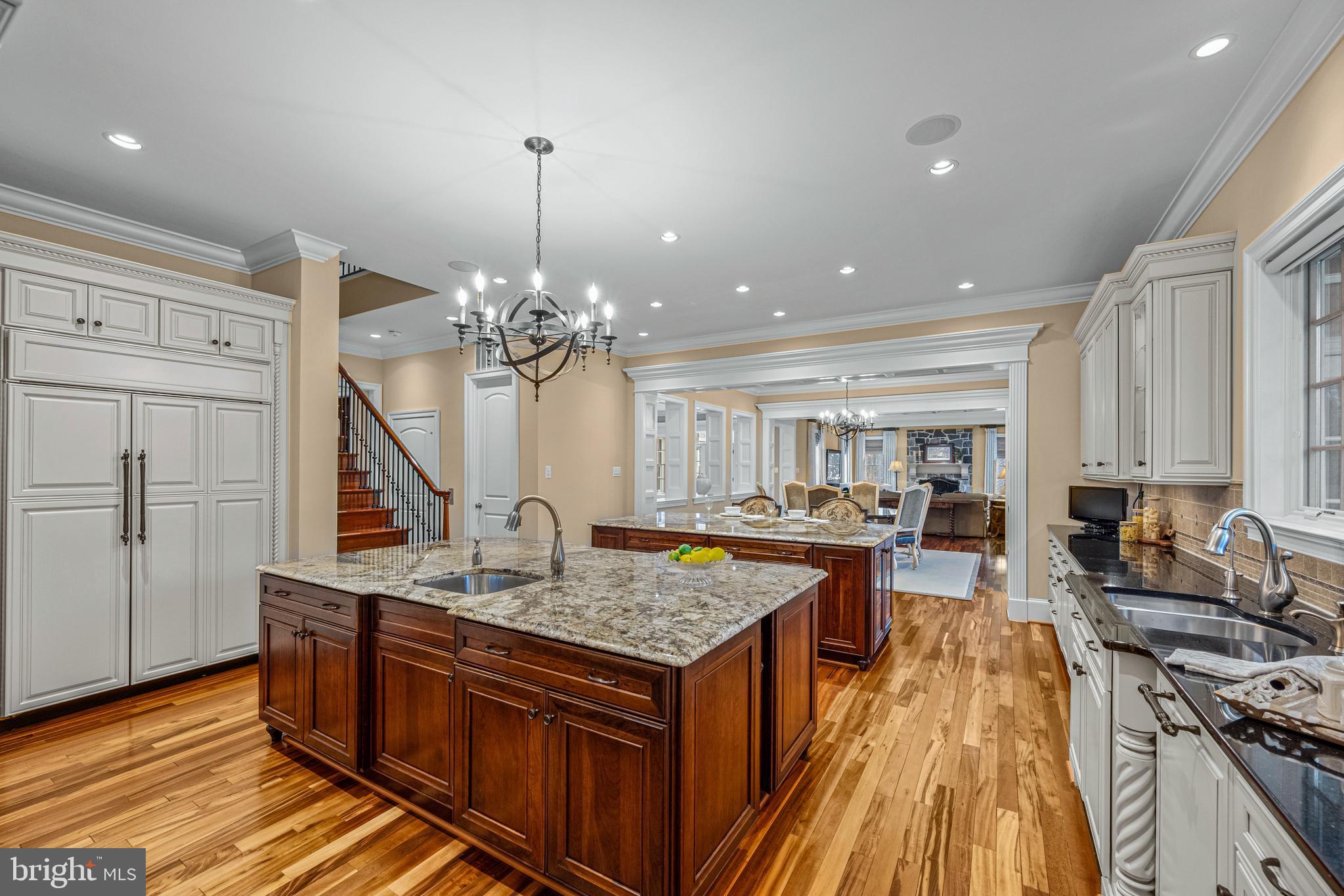 RIVERWOOD - Residential