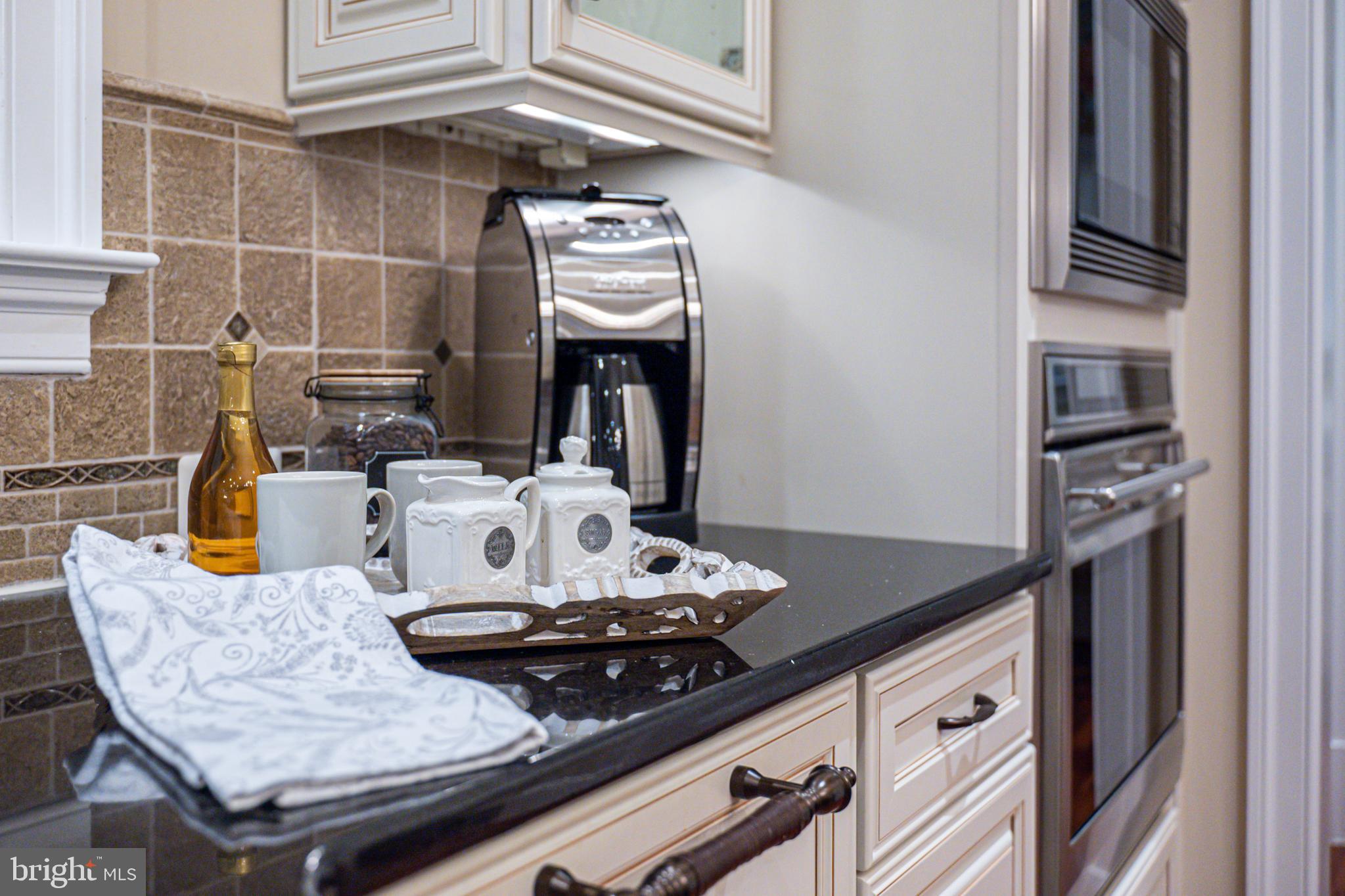 RIVERWOOD - Residential