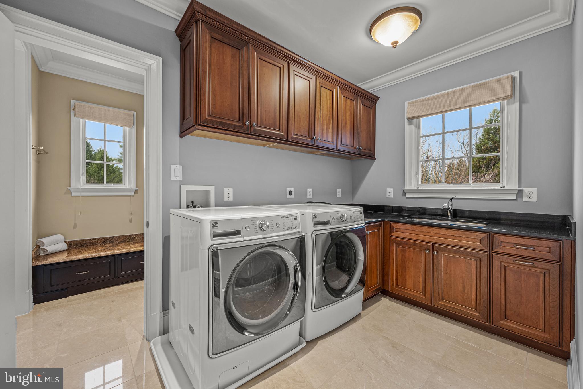 RIVERWOOD - Residential