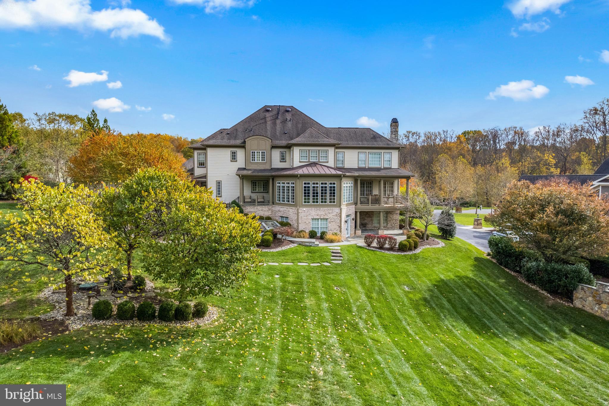 RIVERWOOD - Residential