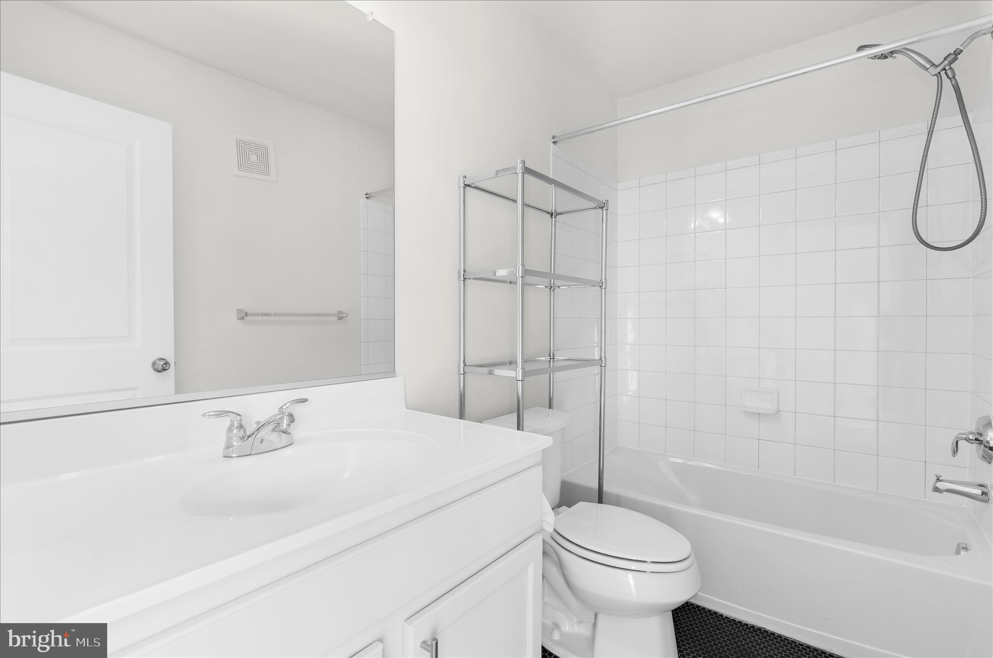 STONEY RUN VILLAGE - Residential