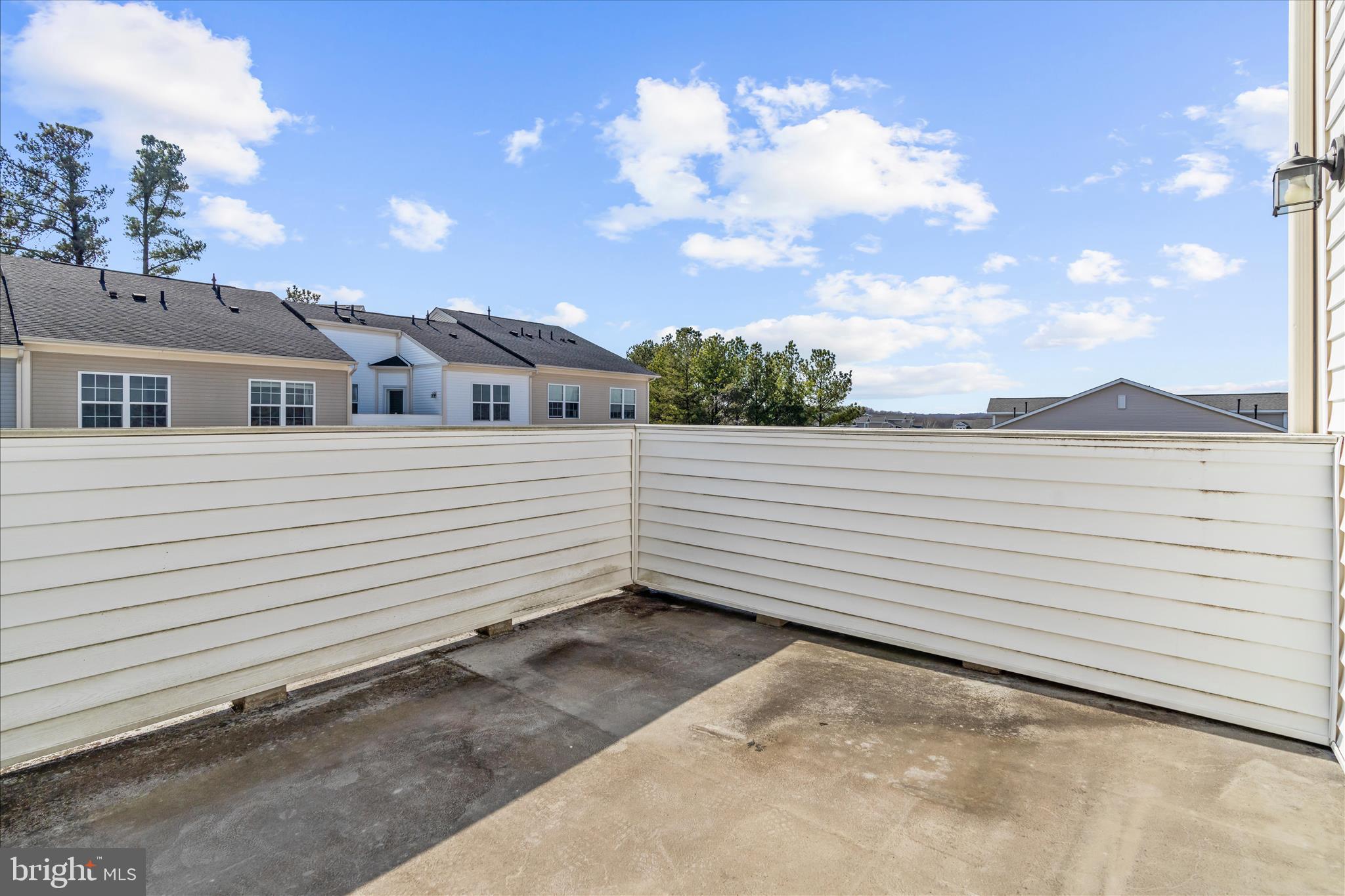 STONEY RUN VILLAGE - Residential