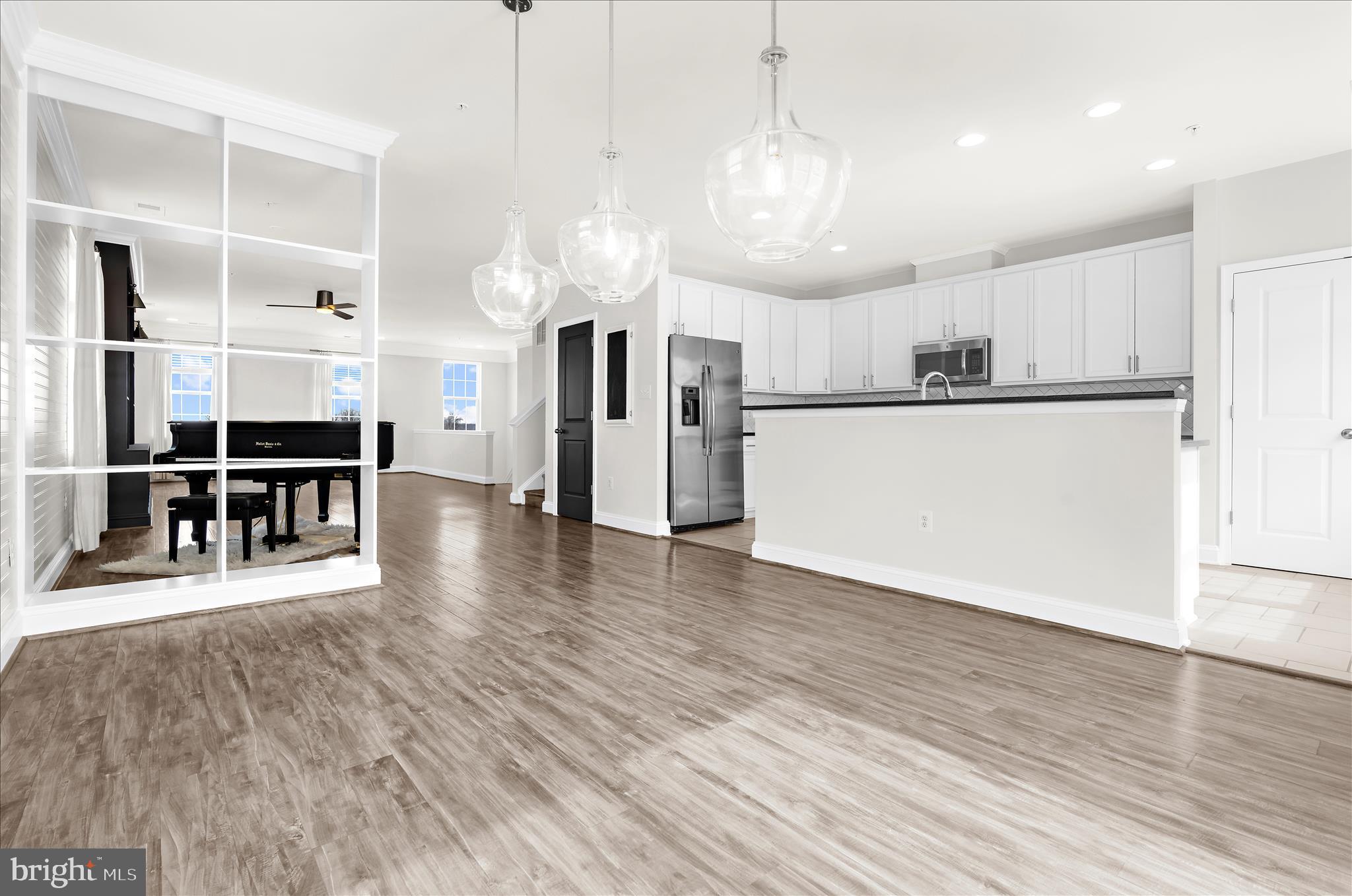 STONEY RUN VILLAGE - Residential