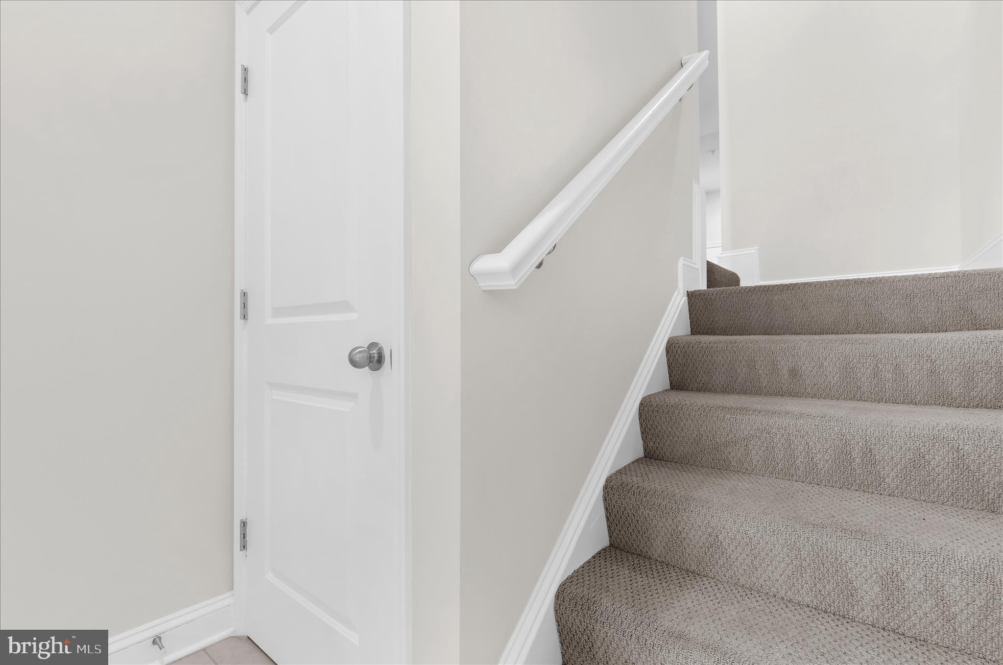 STONEY RUN VILLAGE - Residential