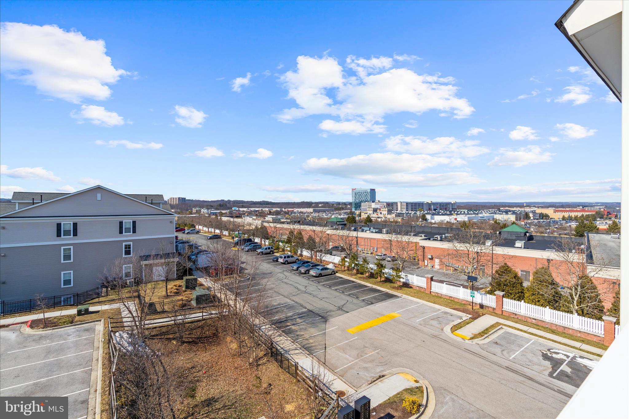 STONEY RUN VILLAGE - Residential