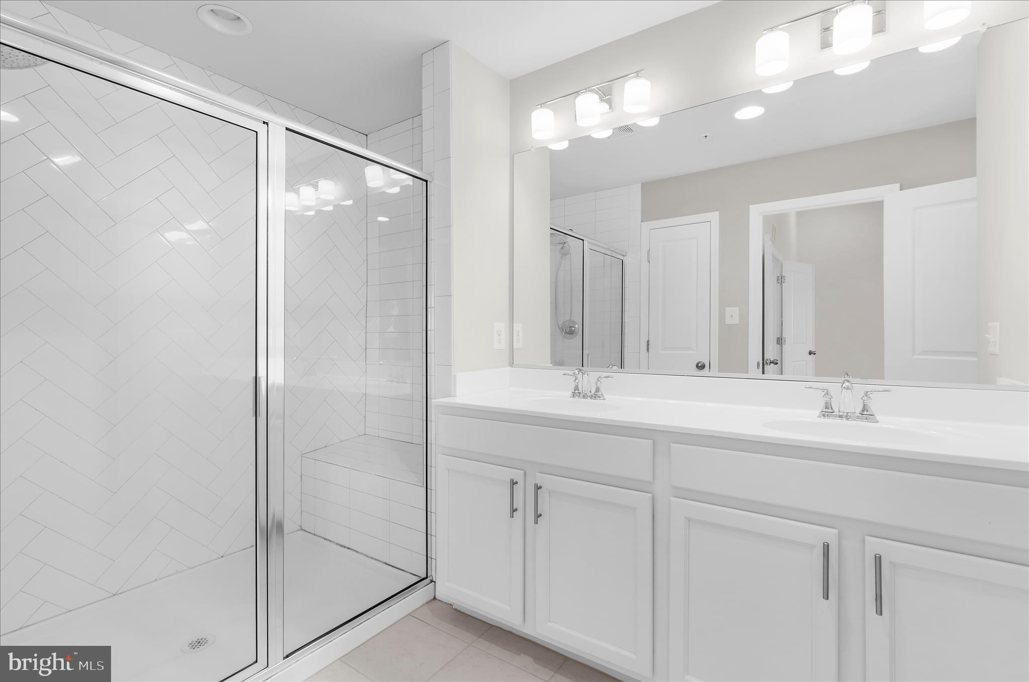 STONEY RUN VILLAGE - Residential