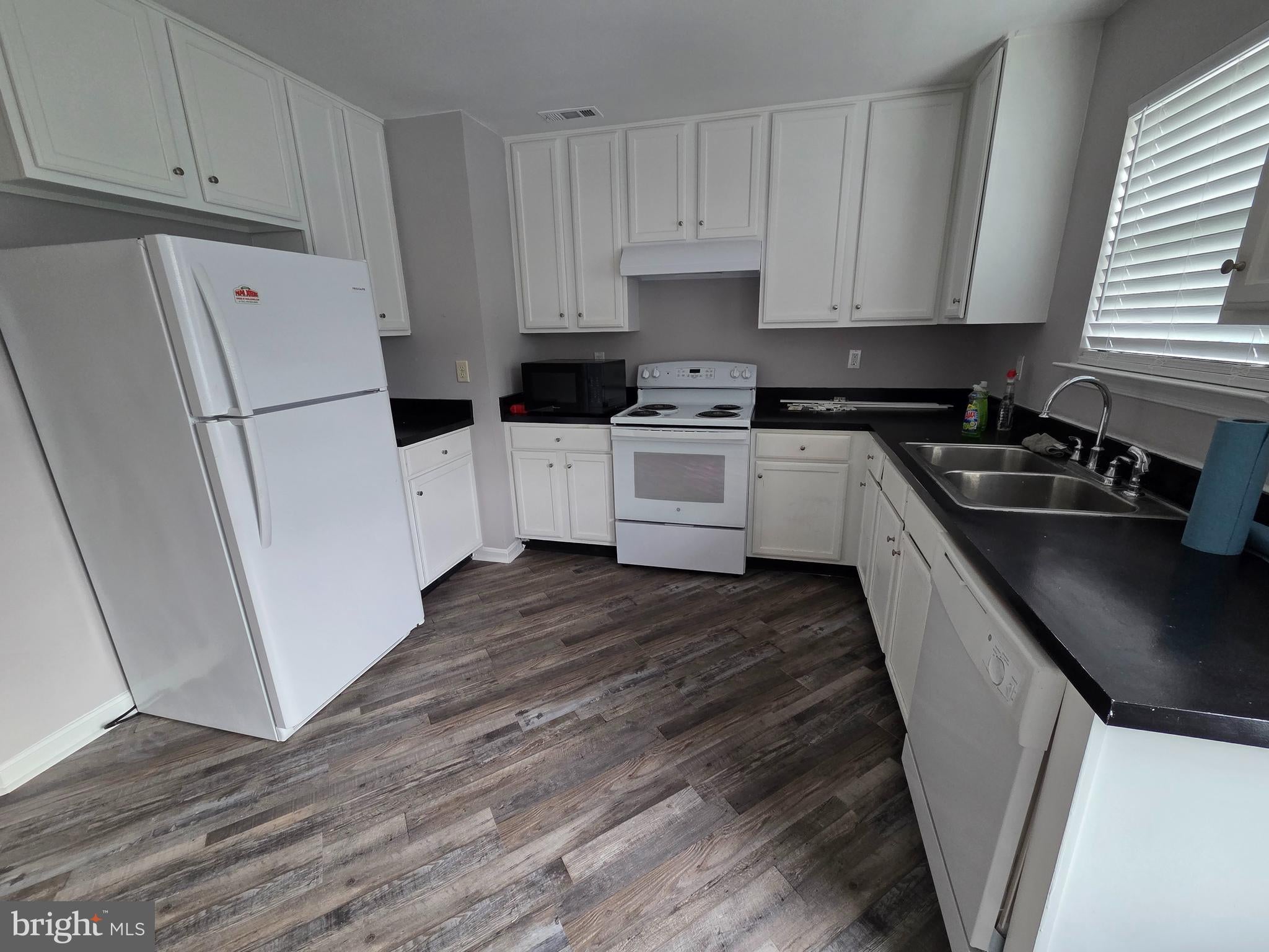 1606 POSTAL ROAD UNIT C