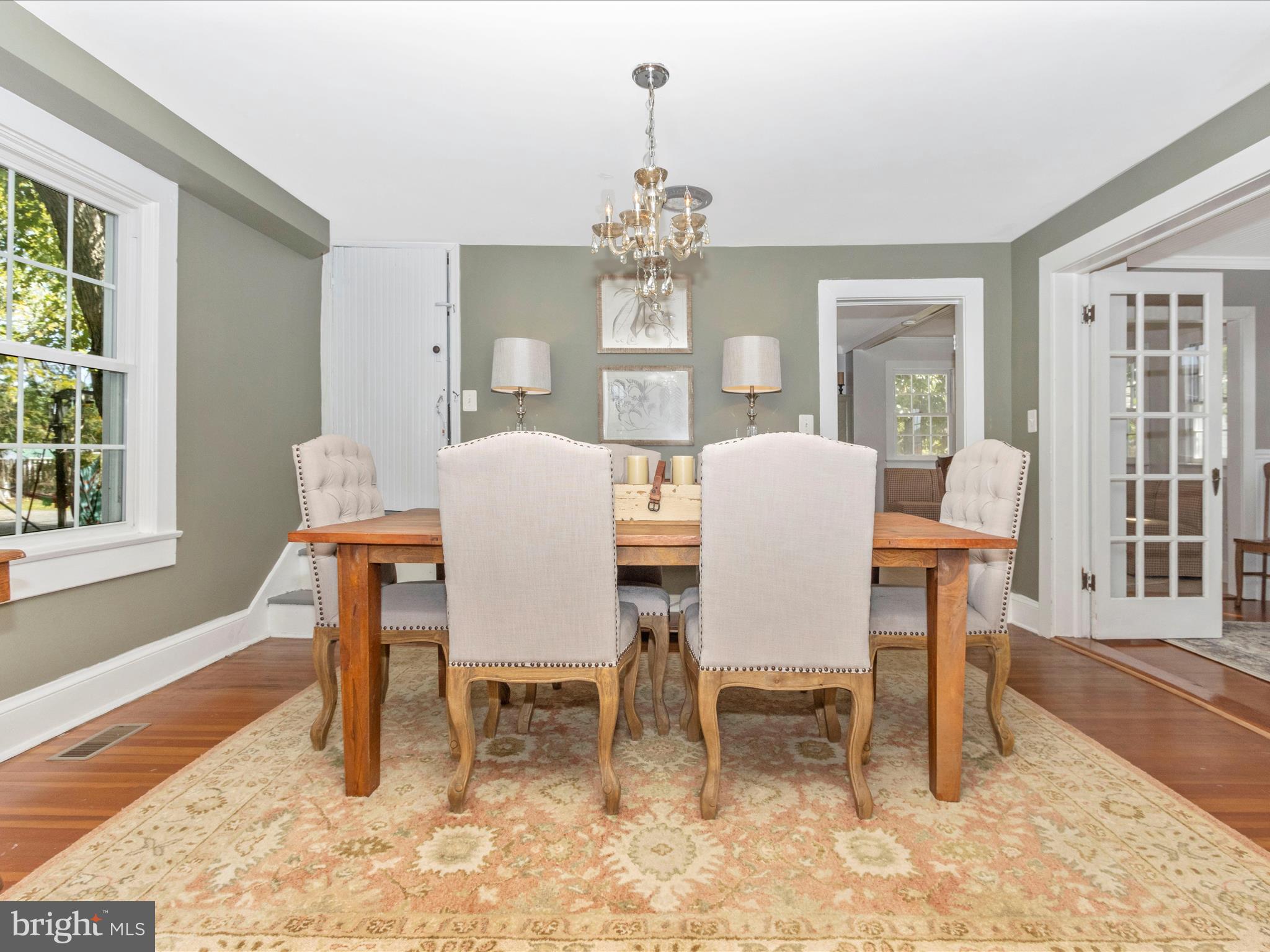 LAYTONSVILLE TOWN - Residential