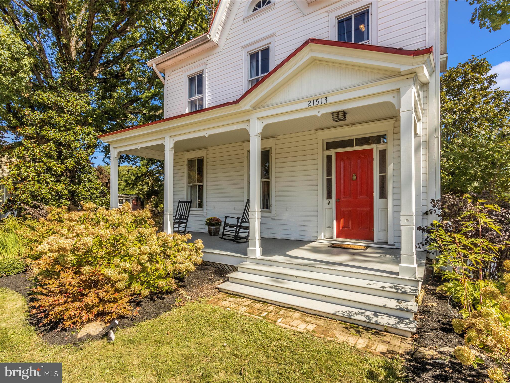 LAYTONSVILLE TOWN - Residential