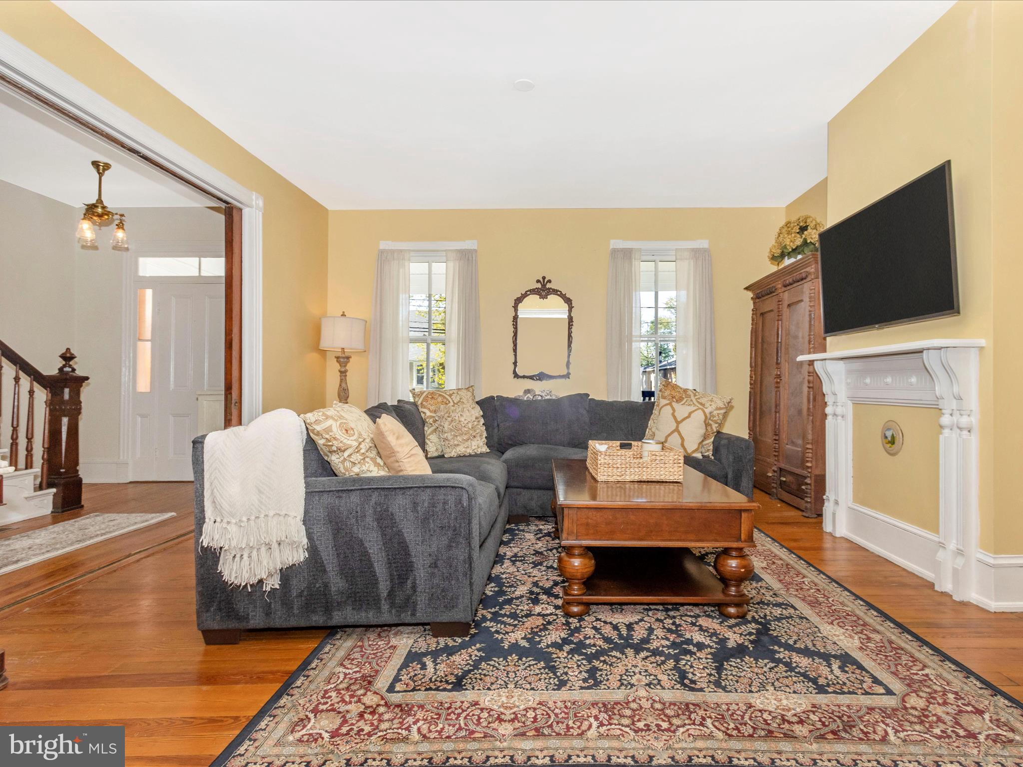 LAYTONSVILLE TOWN - Residential