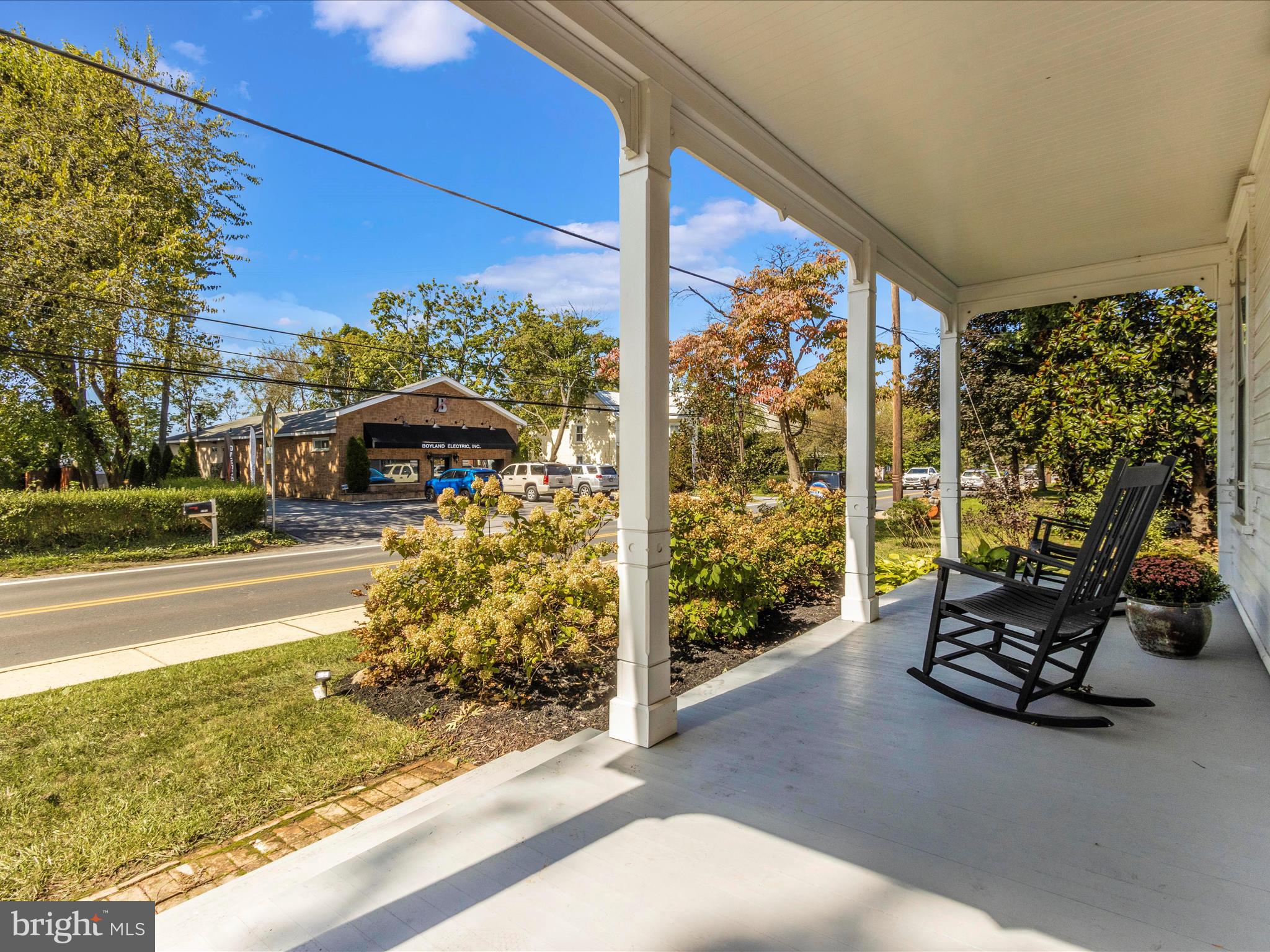 LAYTONSVILLE TOWN - Residential