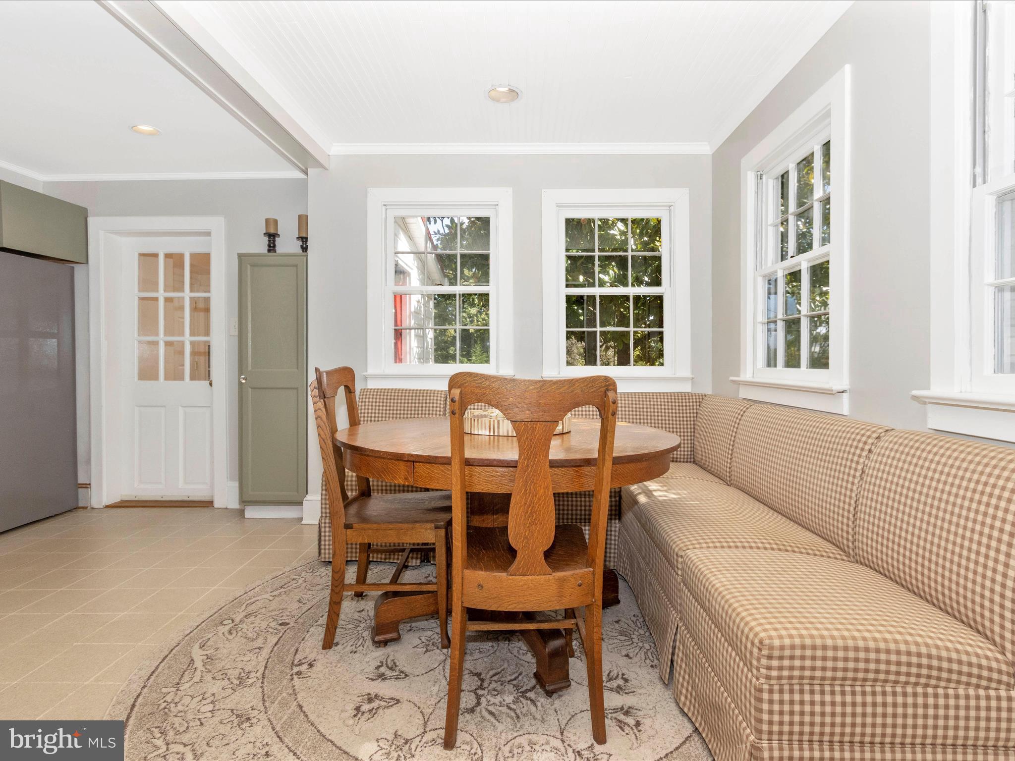 LAYTONSVILLE TOWN - Residential