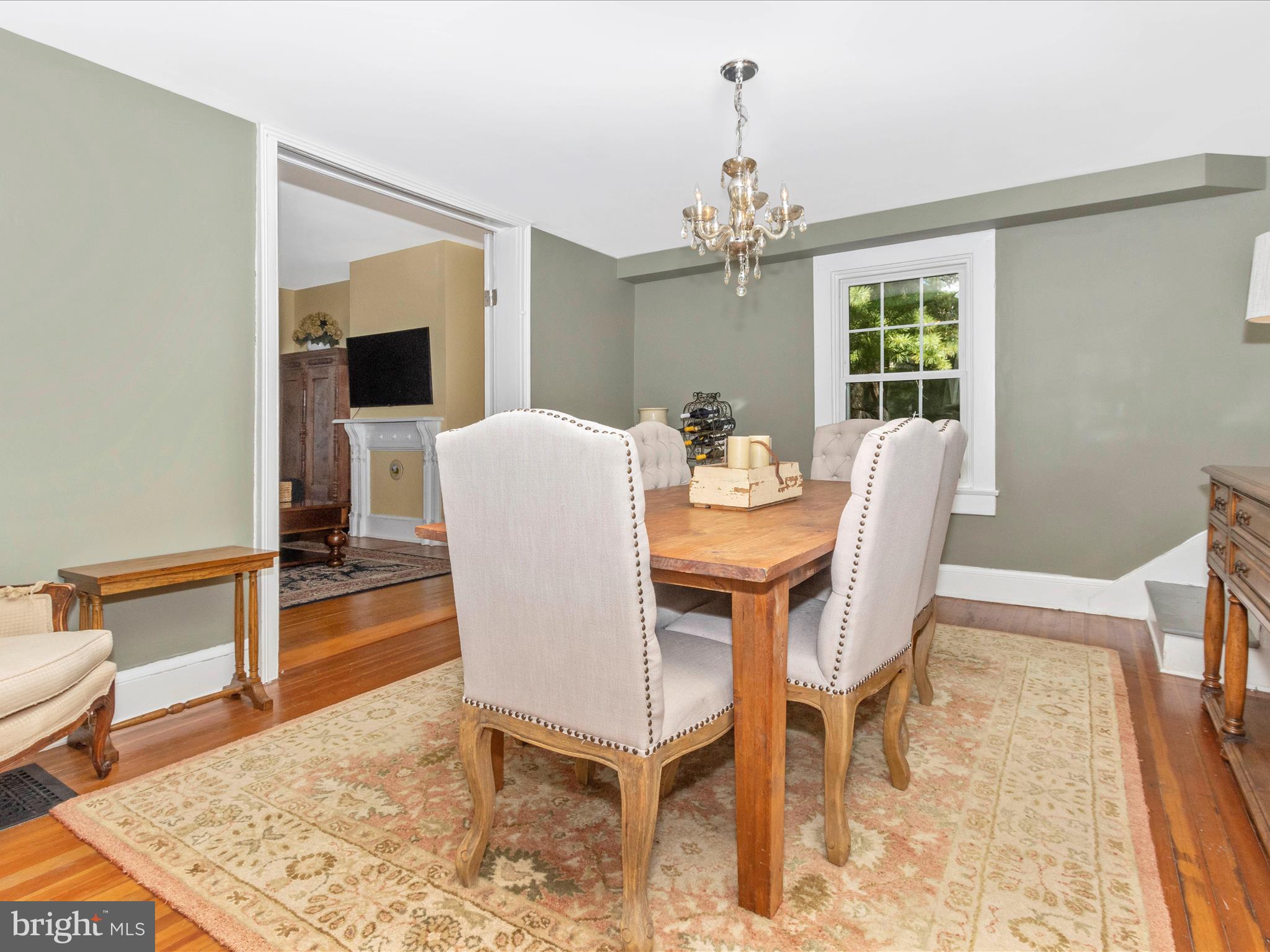 LAYTONSVILLE TOWN - Residential