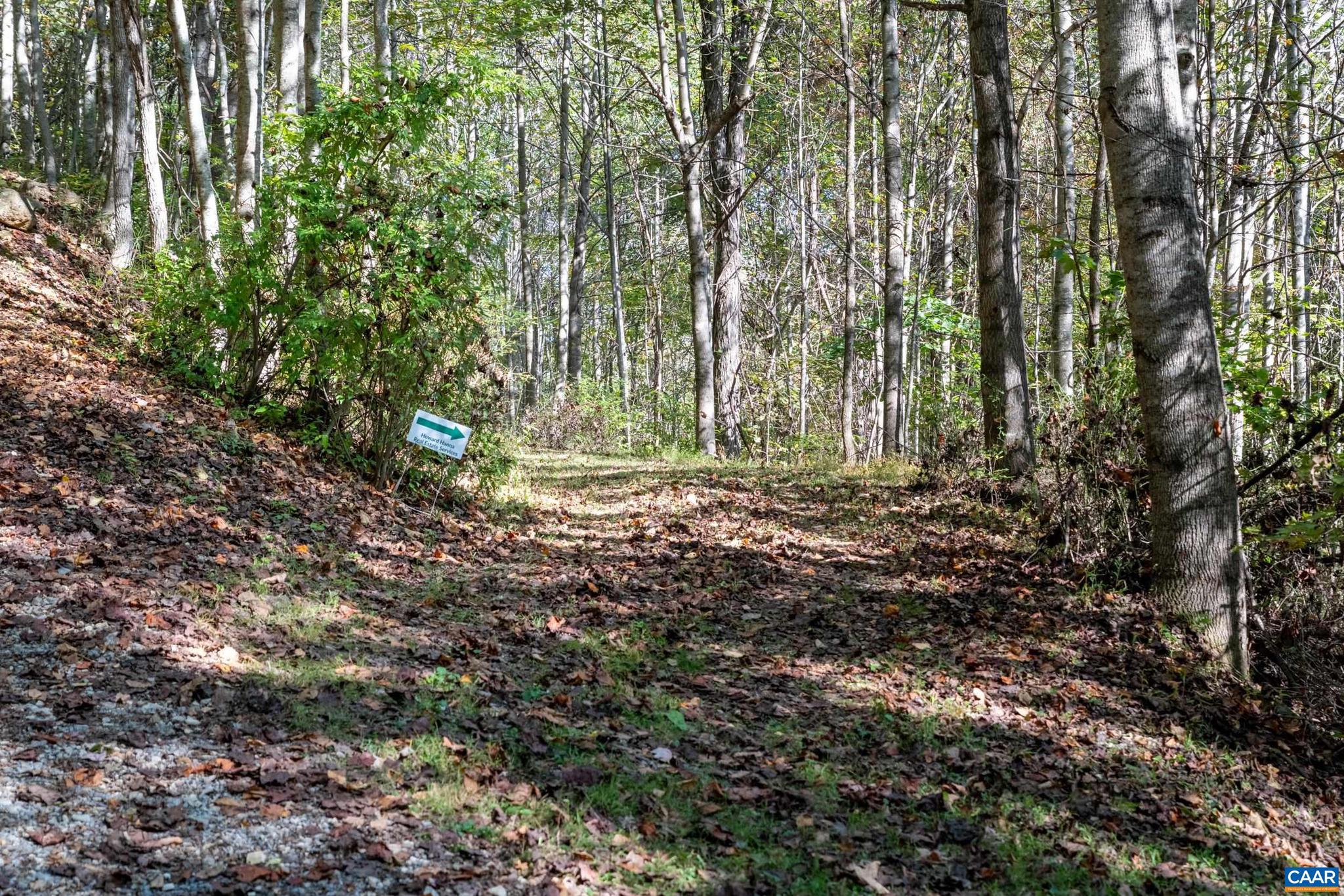 CRABTREE BLUFFS - Land