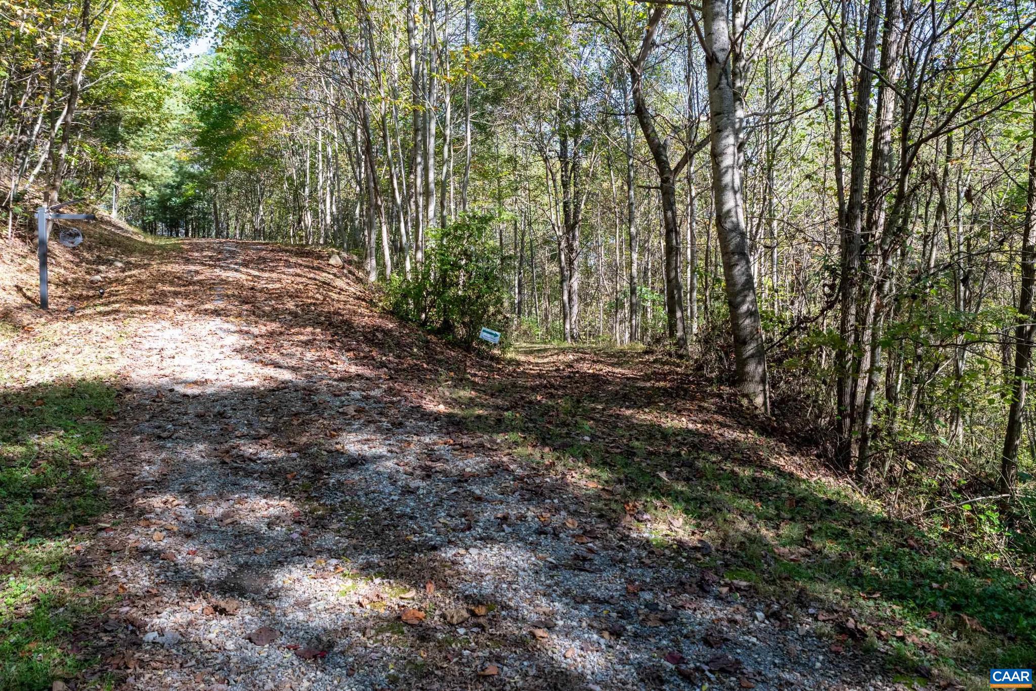 CRABTREE BLUFFS - Land