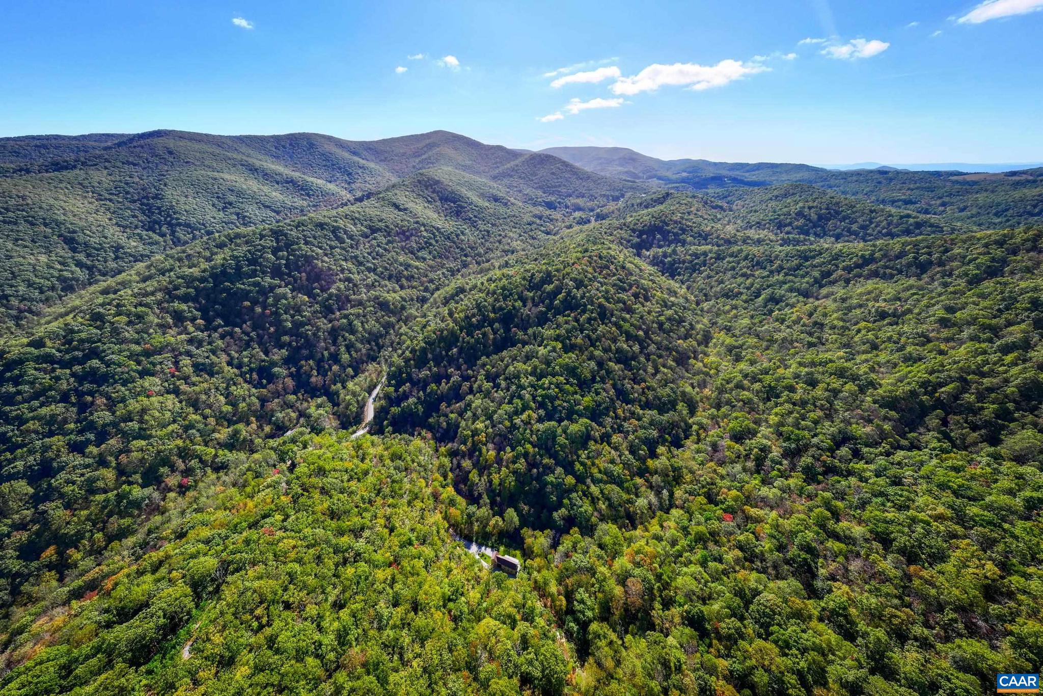 CRABTREE BLUFFS - Land