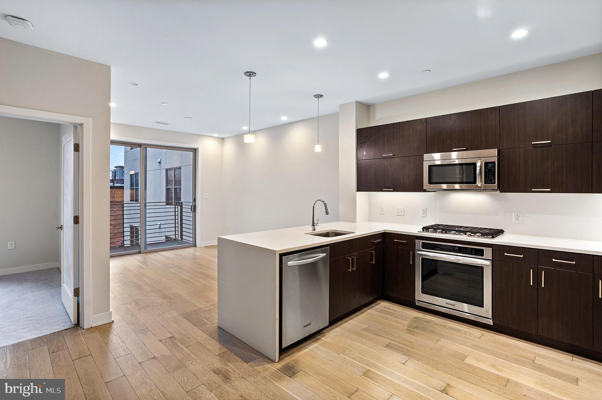 1350 MARYLAND AVENUE NE 213